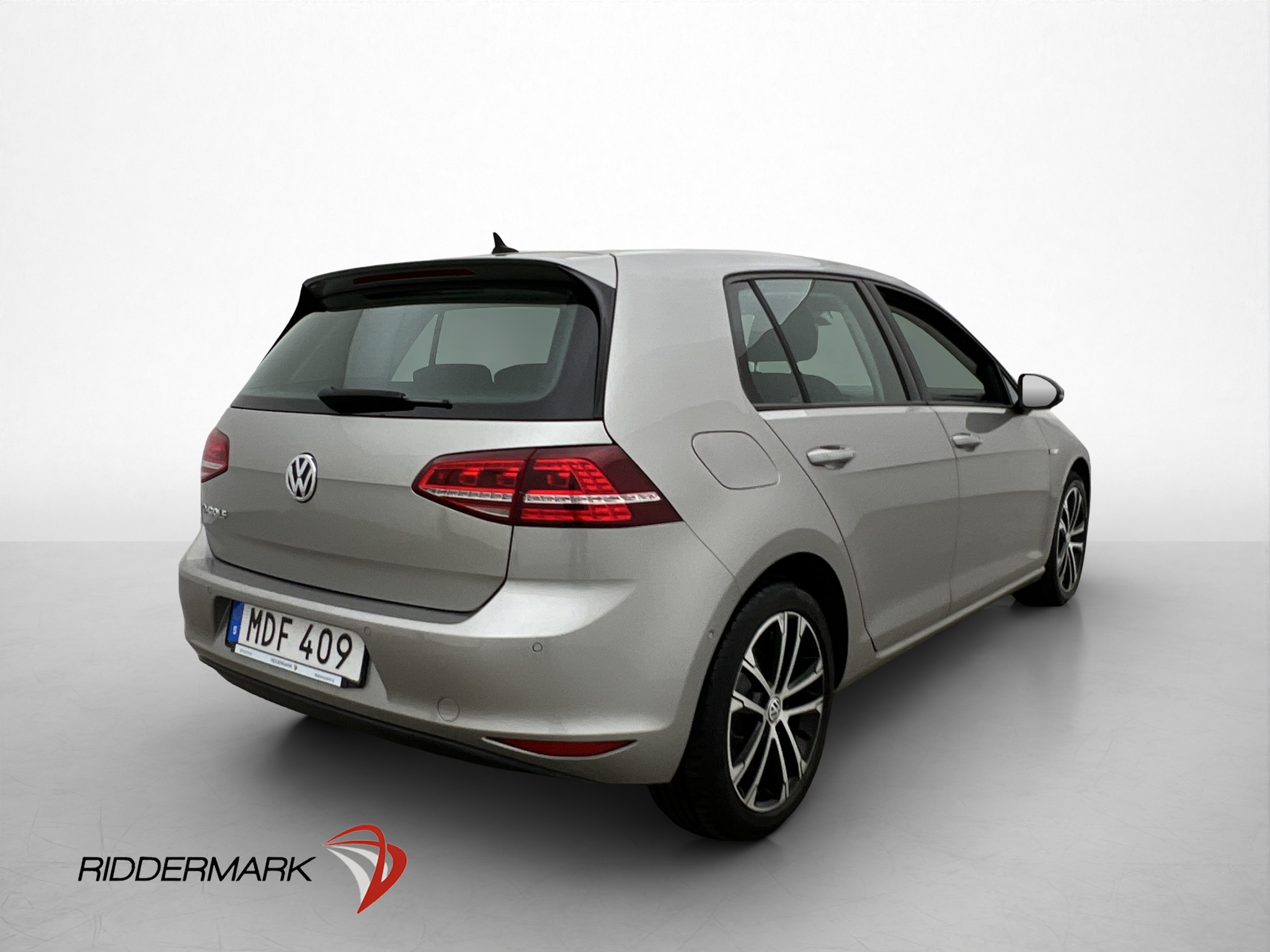 Volkswagen E-Golf 2016 - miniatyr 13