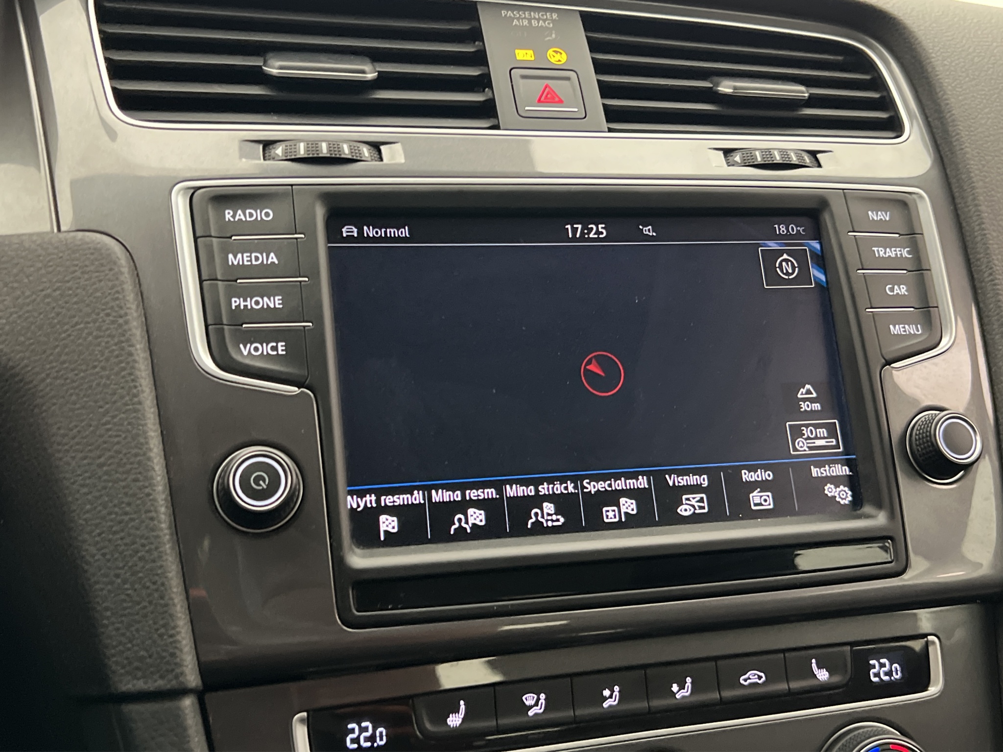 Volkswagen E-Golf 2016 - miniatyr 18