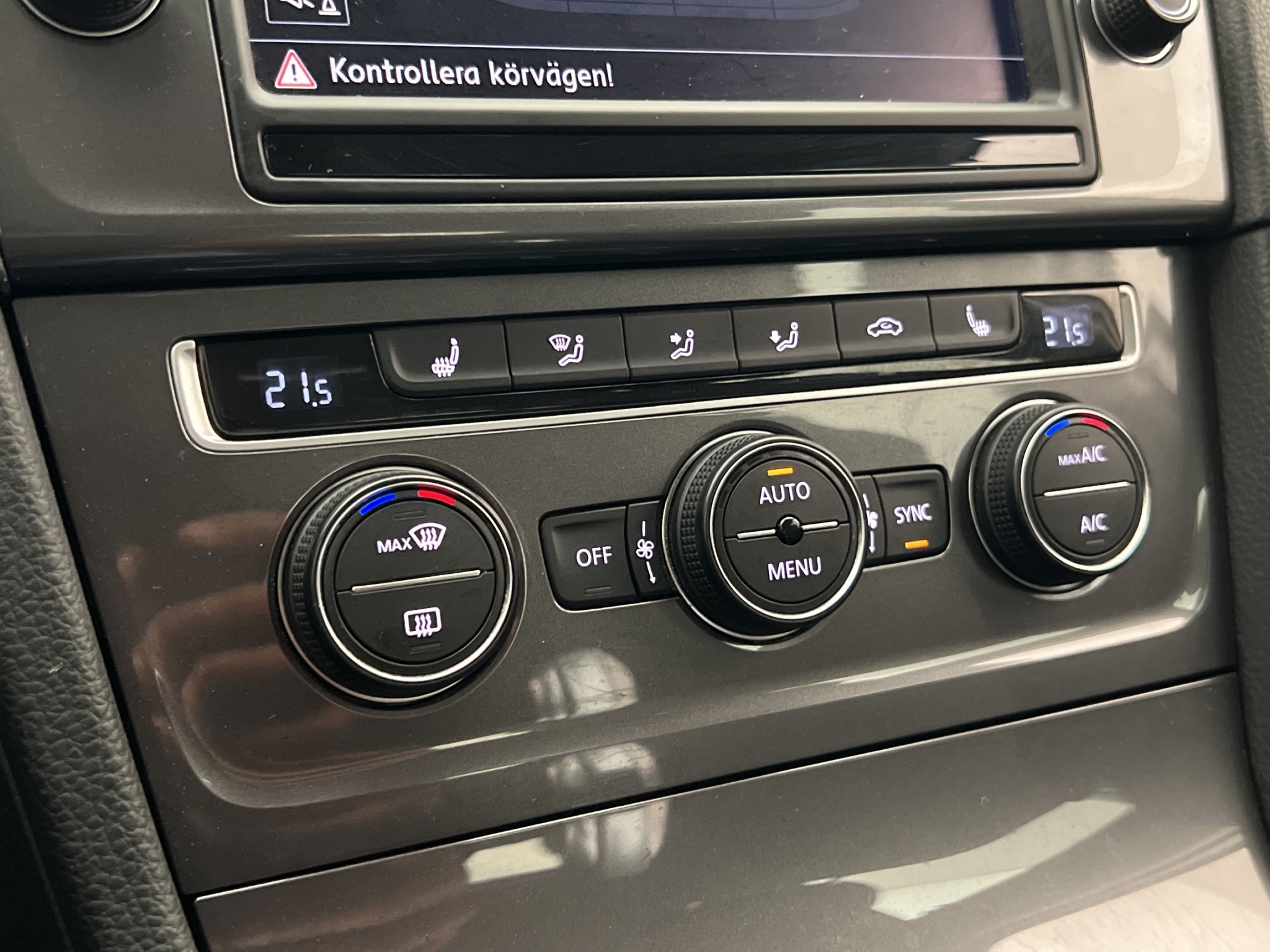 Volkswagen E-Golf 2016 - miniatyr 20