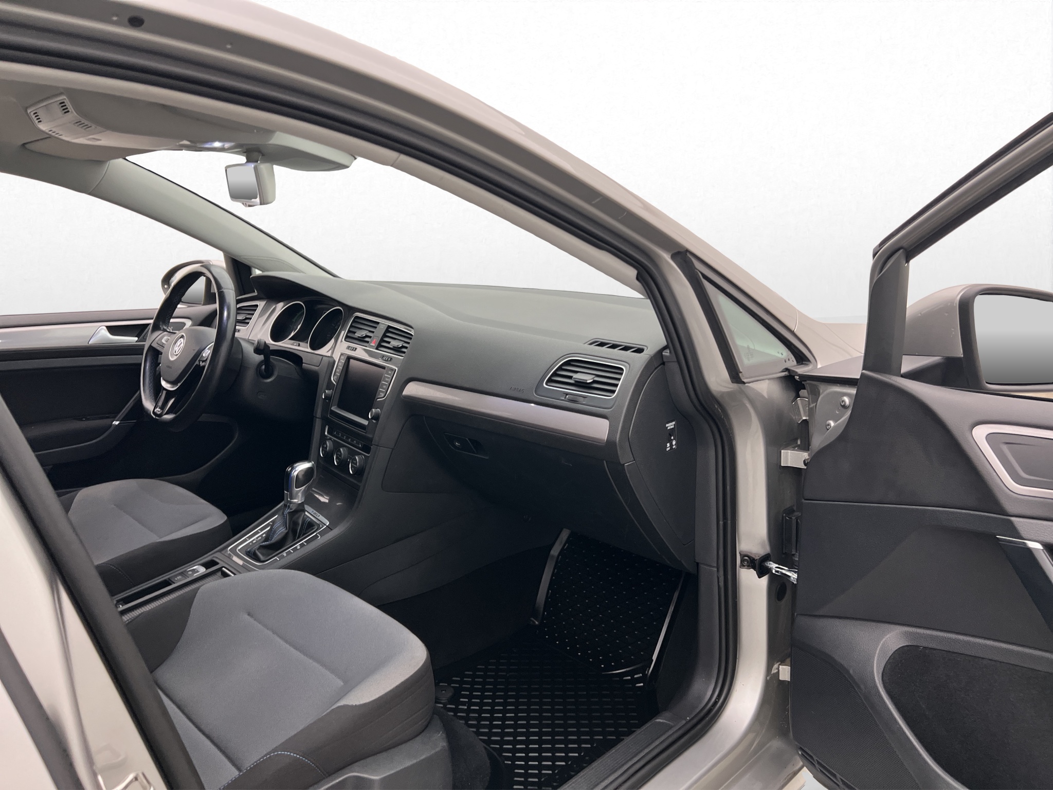 Volkswagen E-Golf 2016 - miniatyr 23