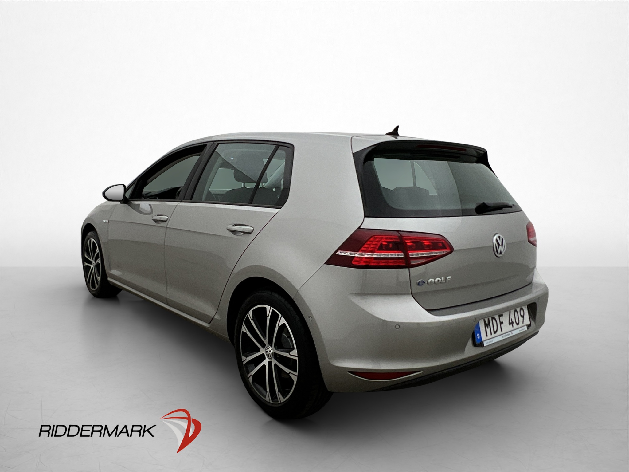 Volkswagen E-Golf 2016 - miniatyr 9