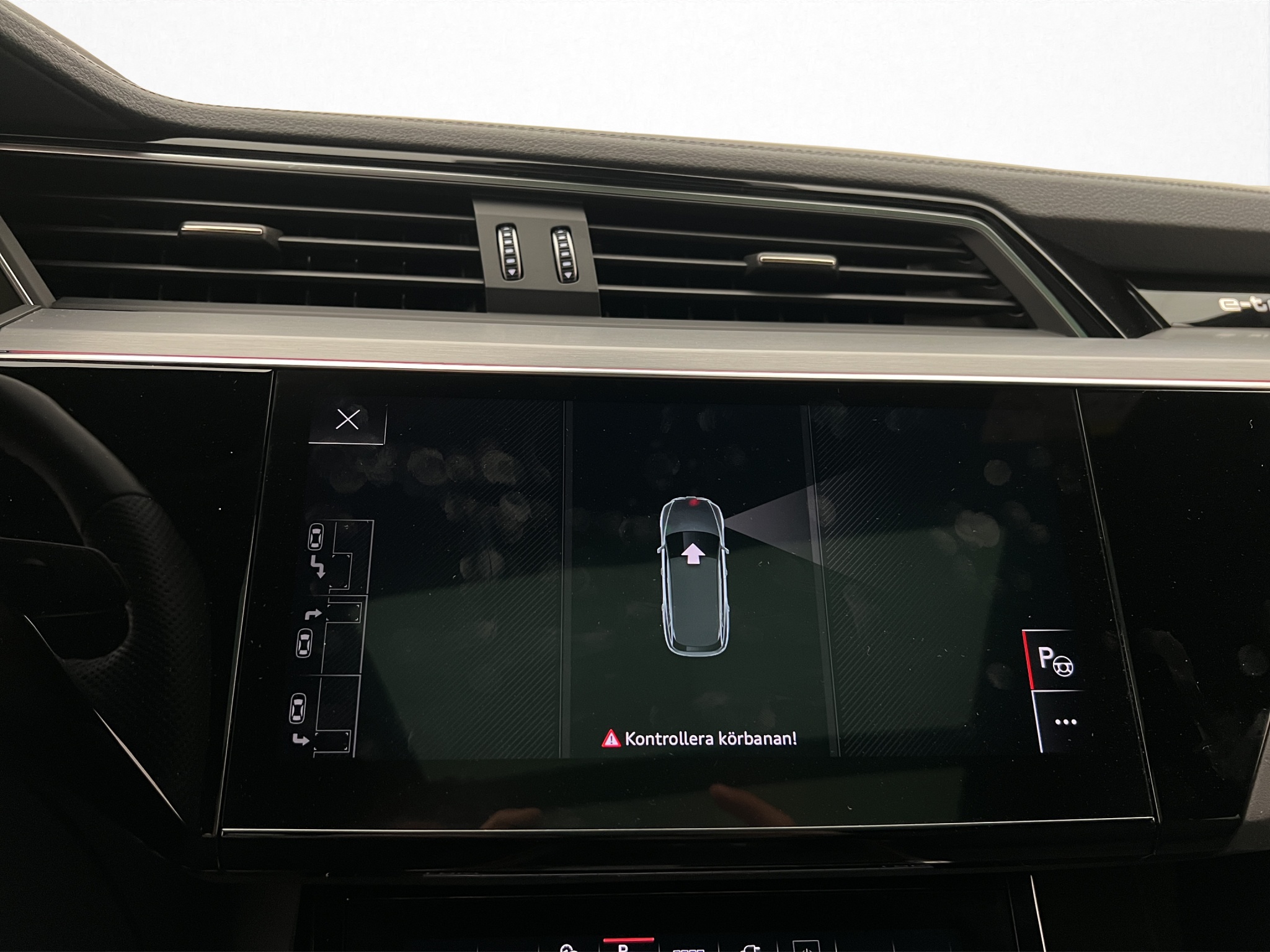Audi Q8 2024 - miniatyr 18