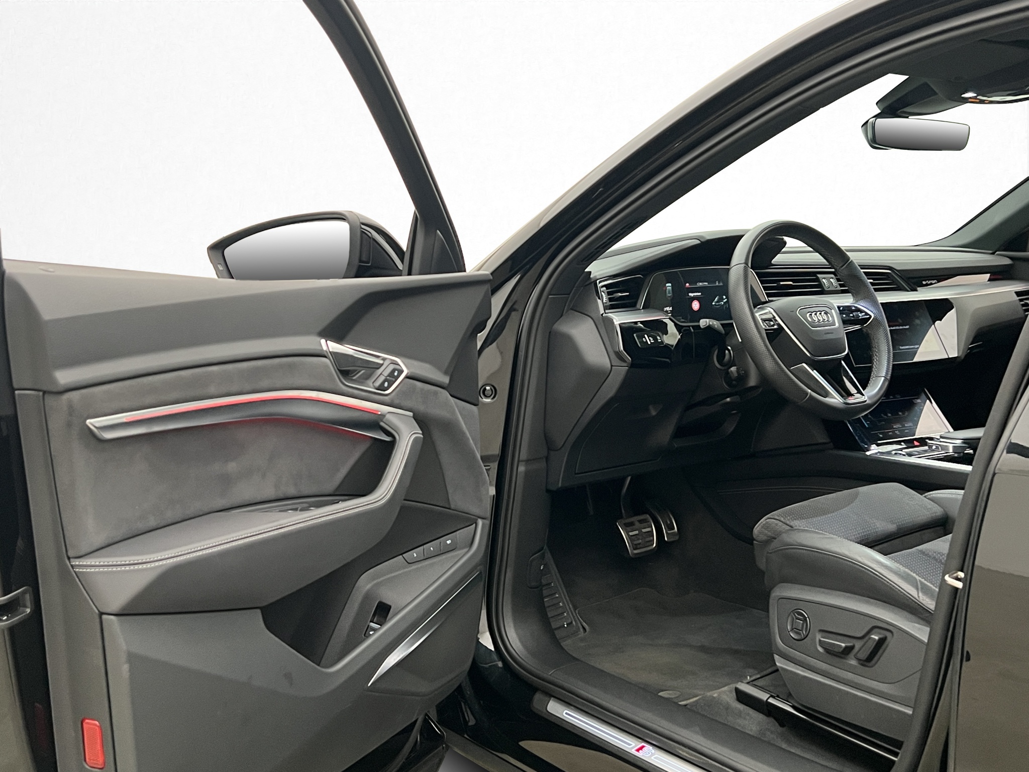 Audi Q8 2024 - miniatyr 4