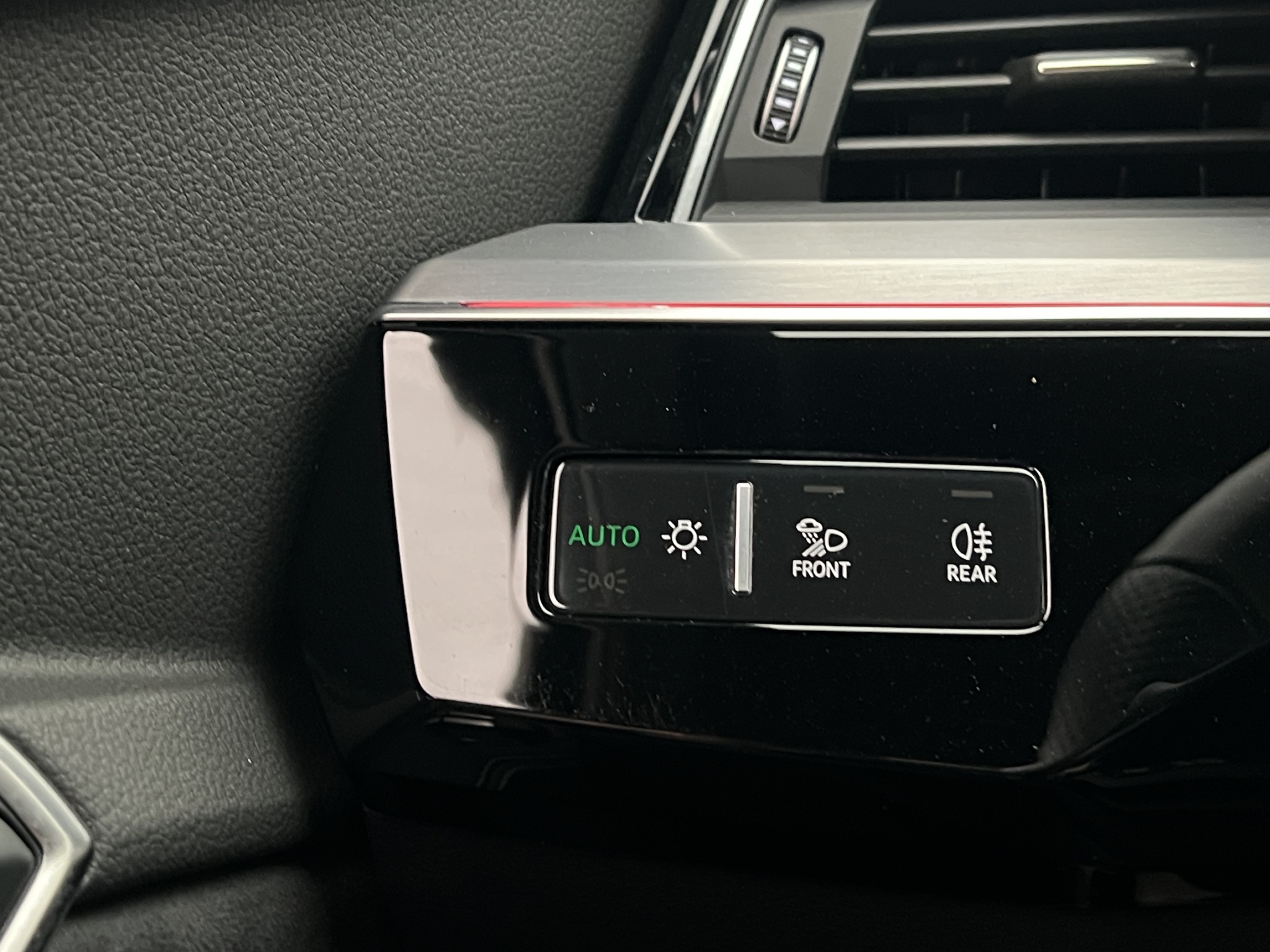 Audi Q8 2024 - miniatyr 31