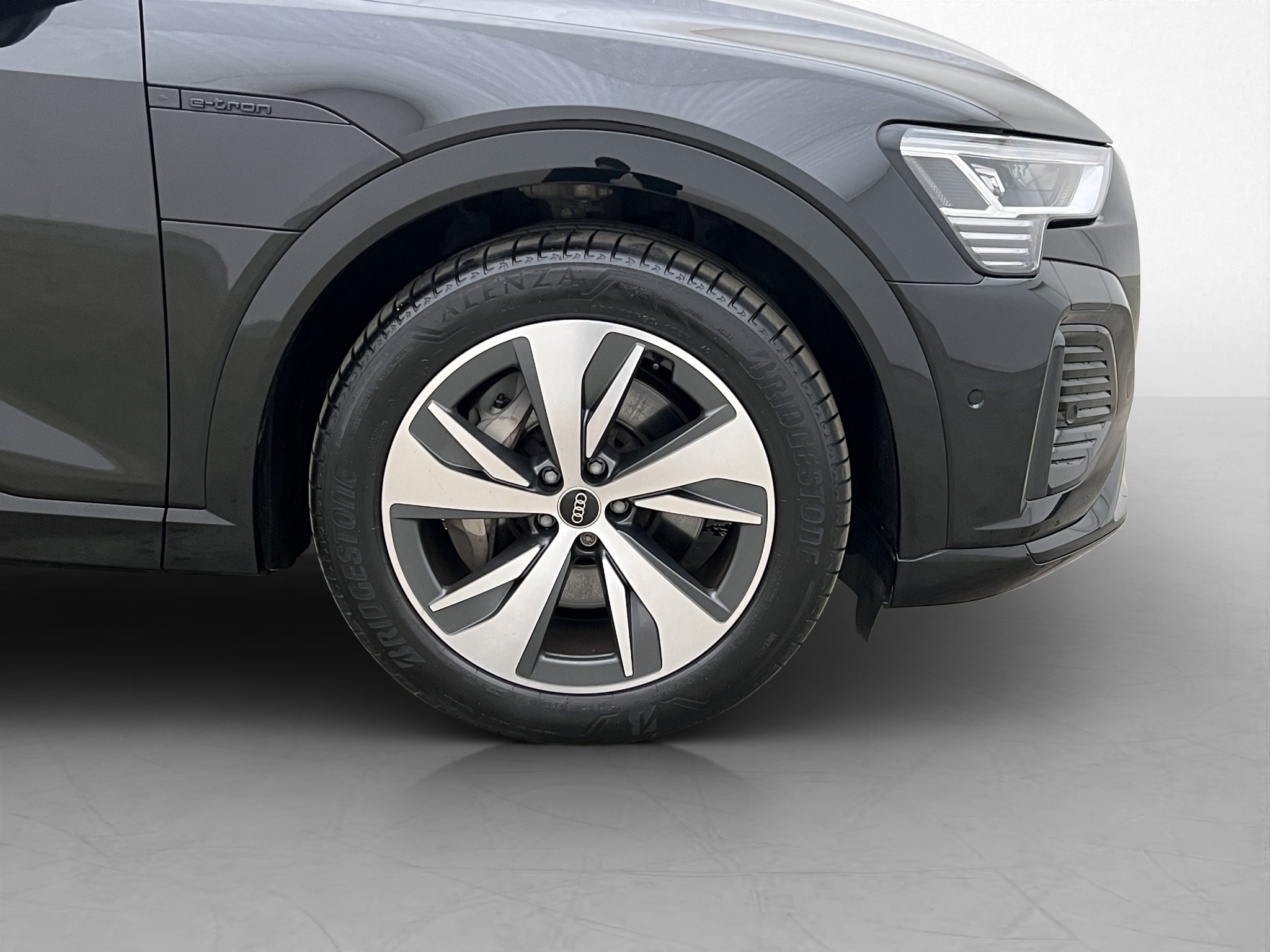 Audi Q8 2024 - miniatyr 38