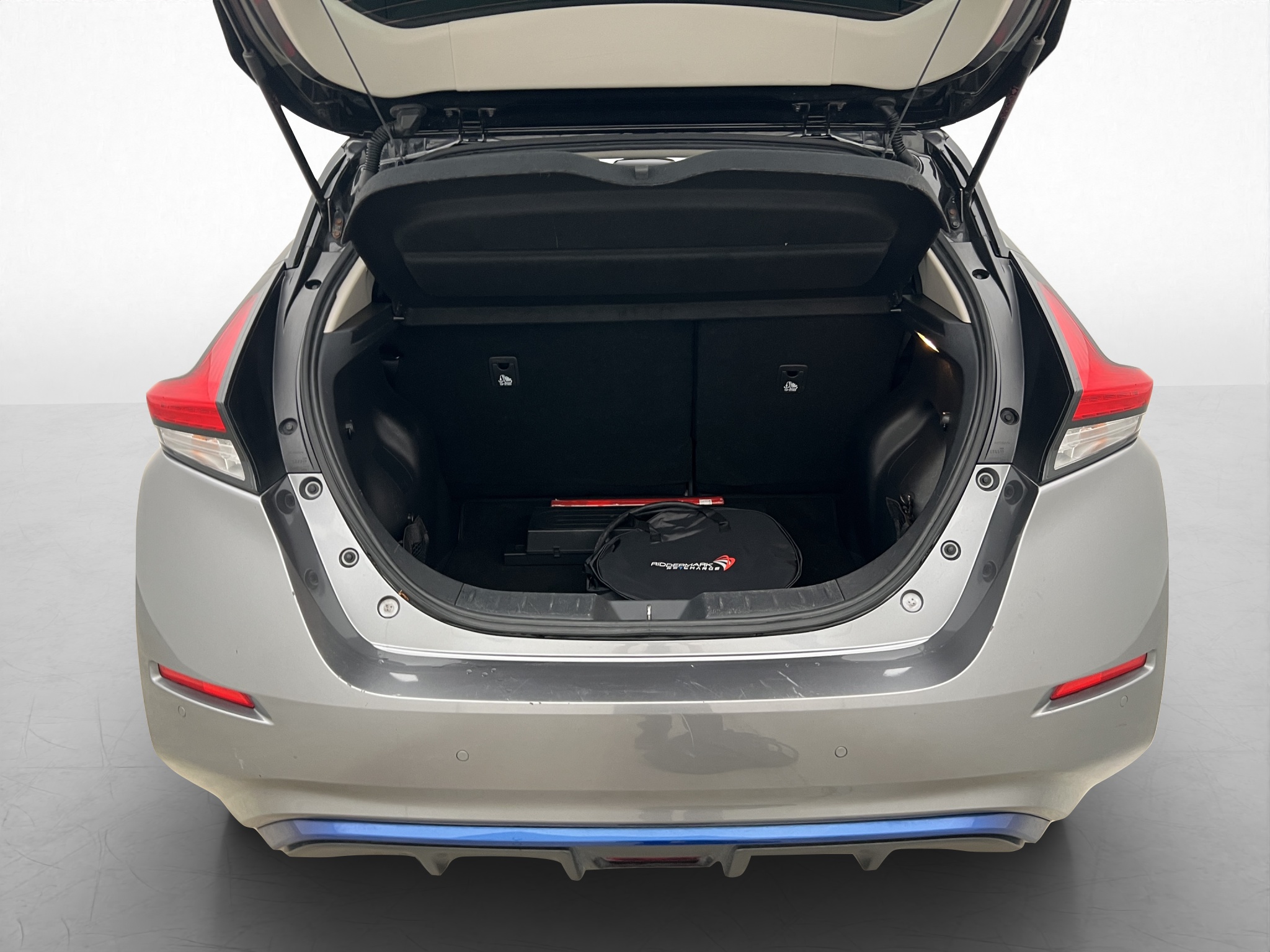 Nissan Leaf 2019 - miniatyr 2