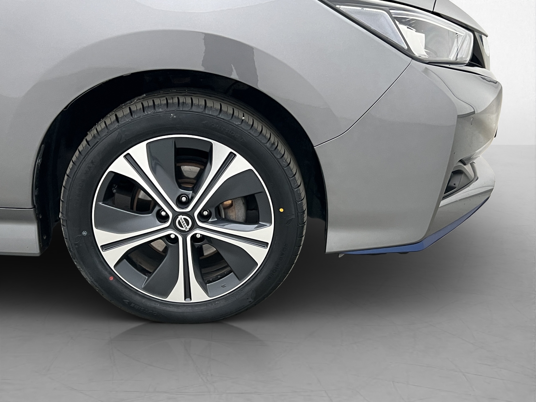 Nissan Leaf 2019 - miniatyr 28