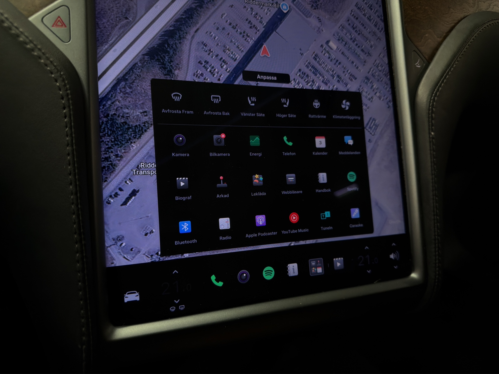 Tesla Model S 2019 - miniatyr 19