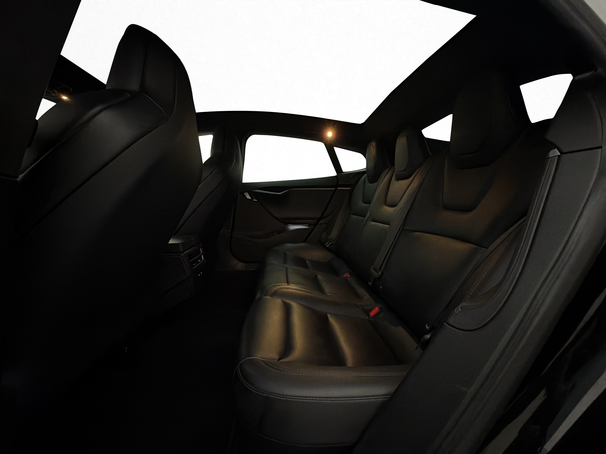 Tesla Model S 2019 - miniatyr 24