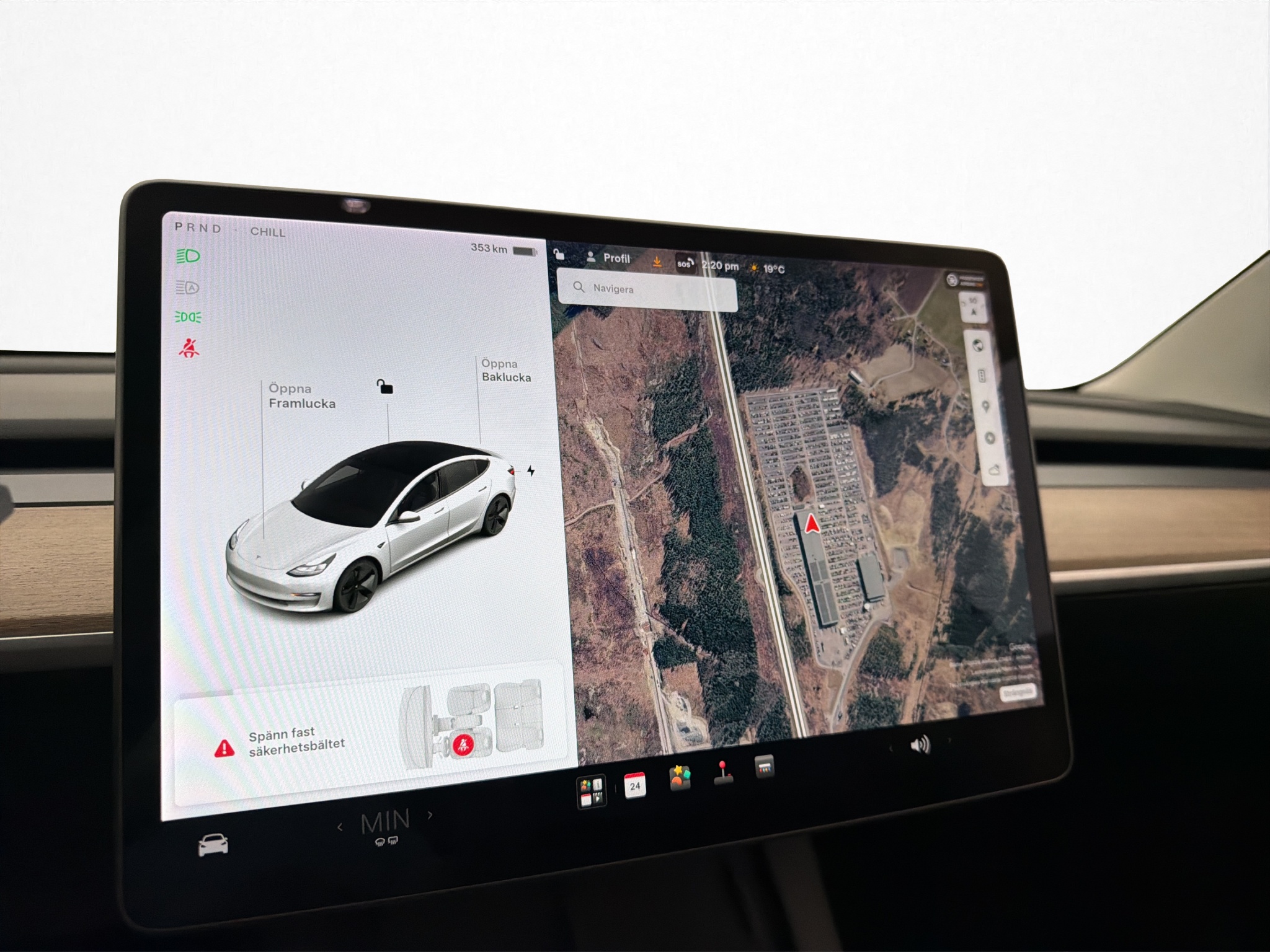 Tesla Model 3 2021 - miniatyr 17