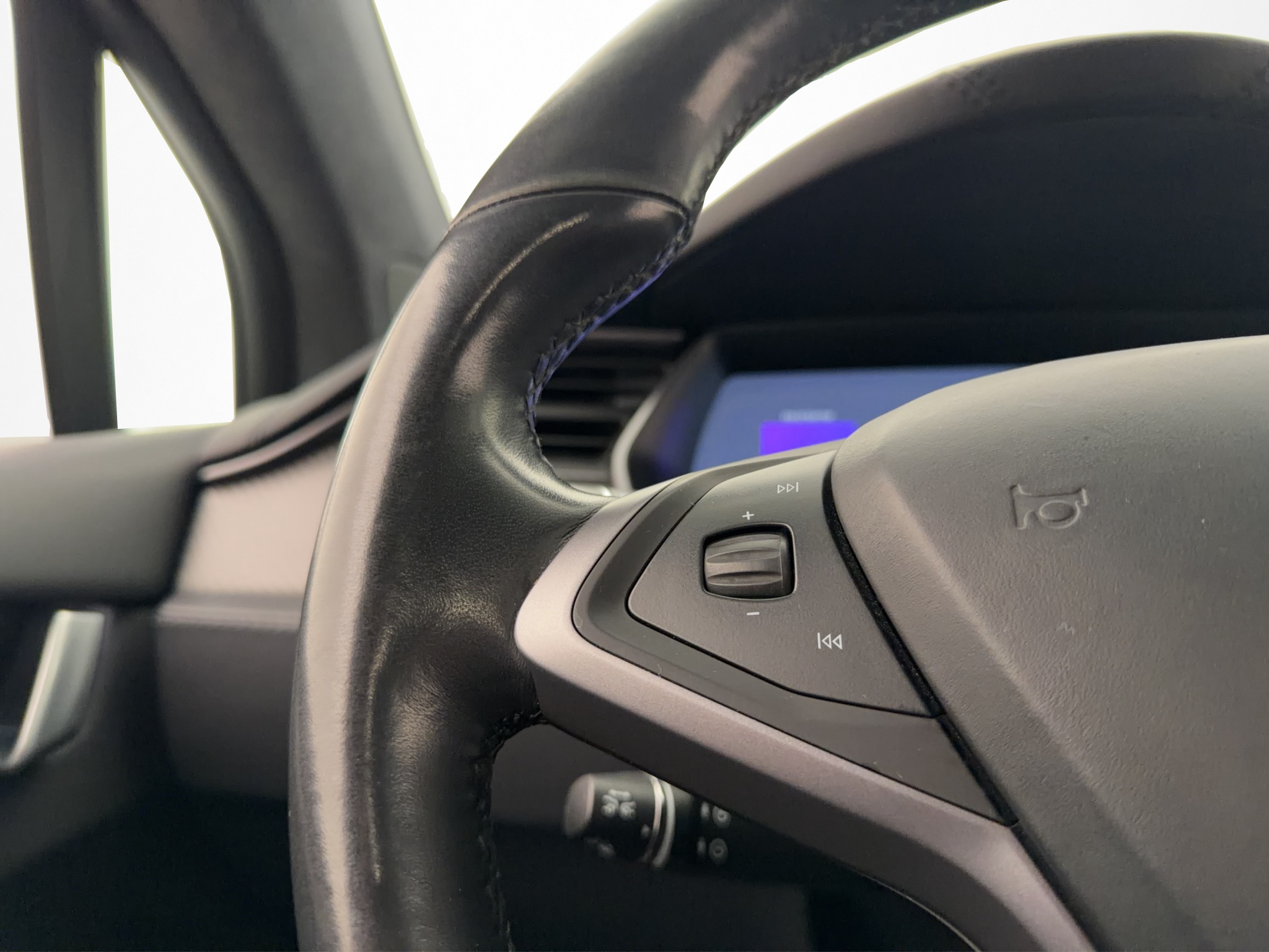 Tesla Model X 2019 - miniatyr 16