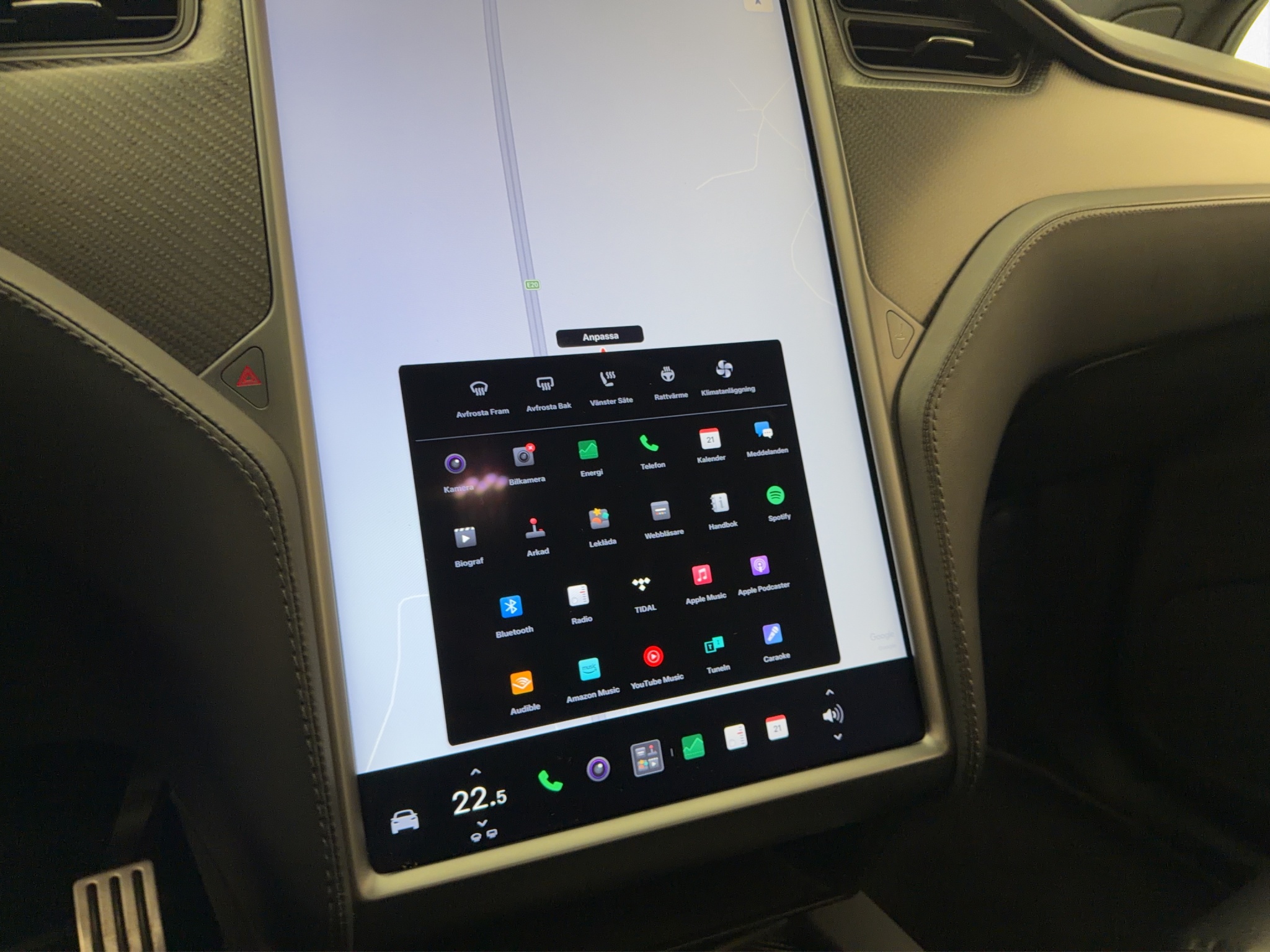 Tesla Model X 2019 - miniatyr 23