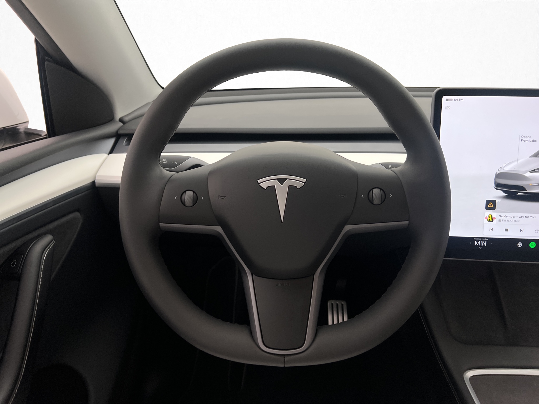 Tesla Model Y 2024 - miniatyr 12