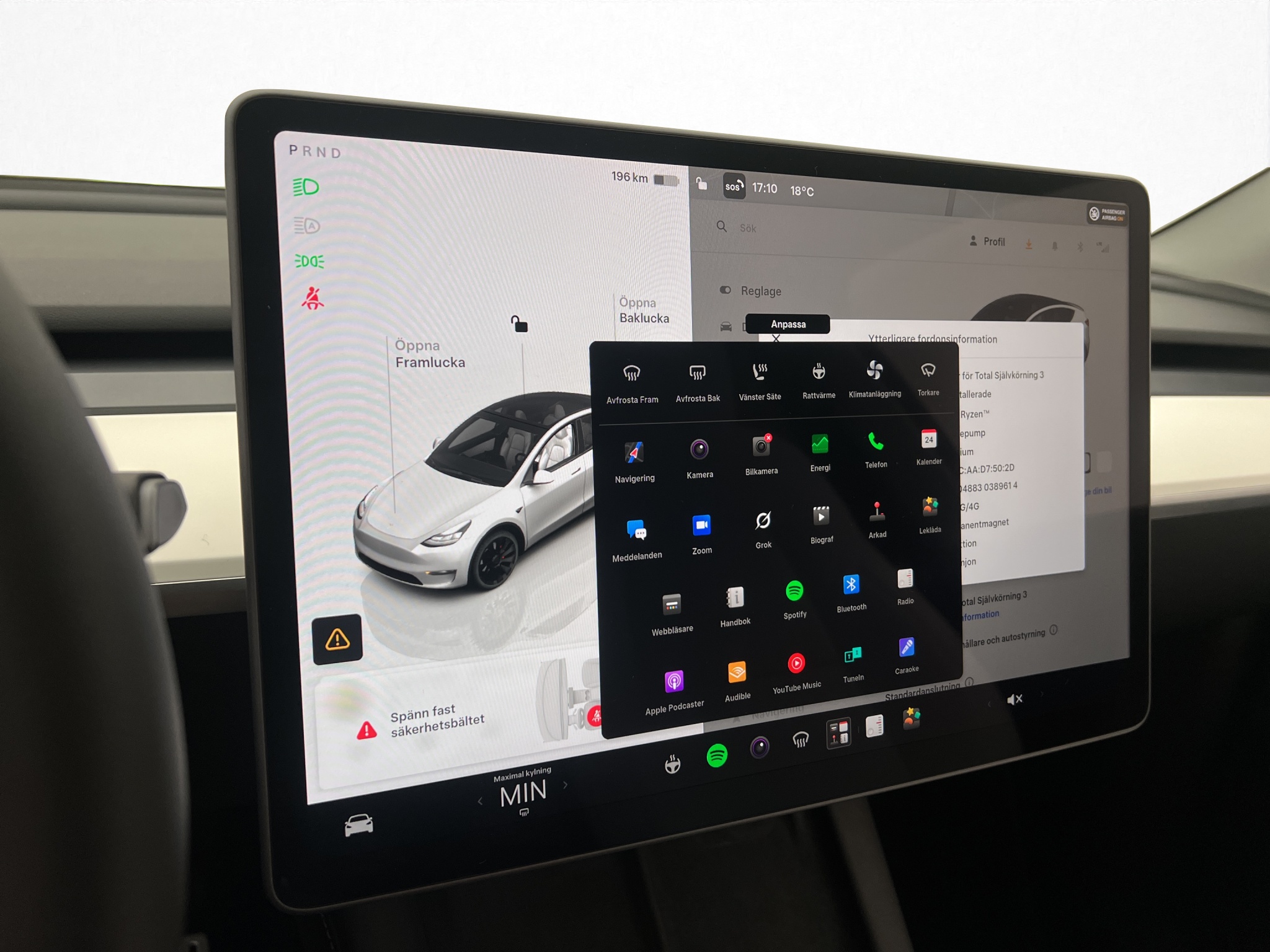 Tesla Model Y 2024 - miniatyr 18