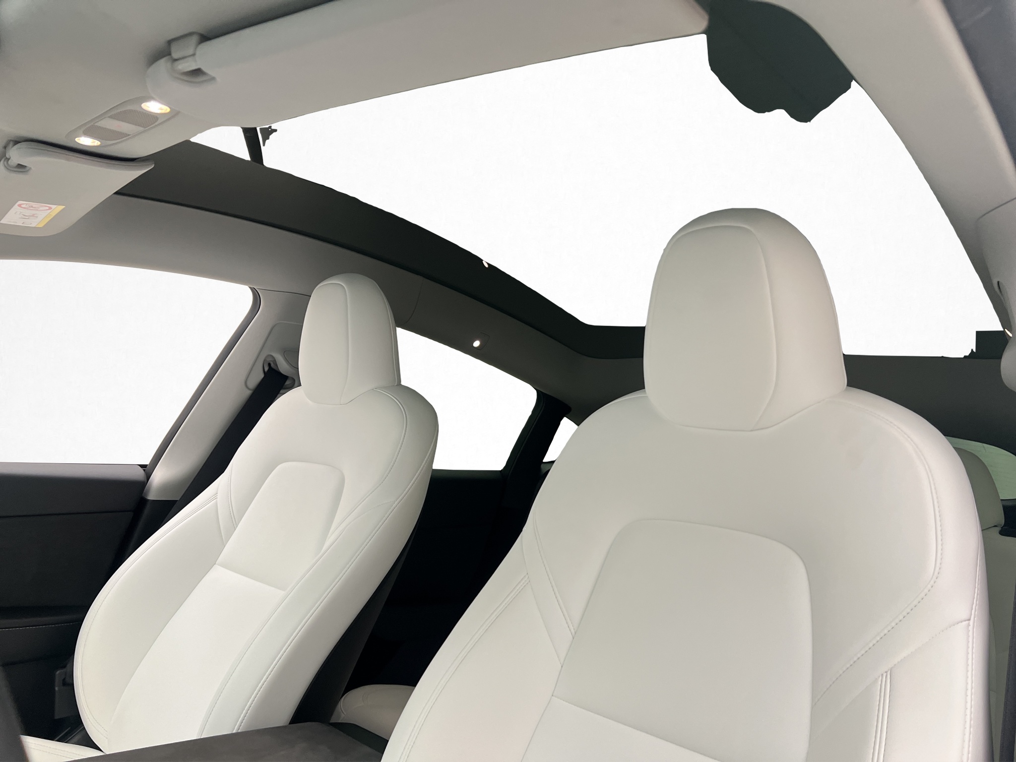 Tesla Model Y 2024 - miniatyr 6