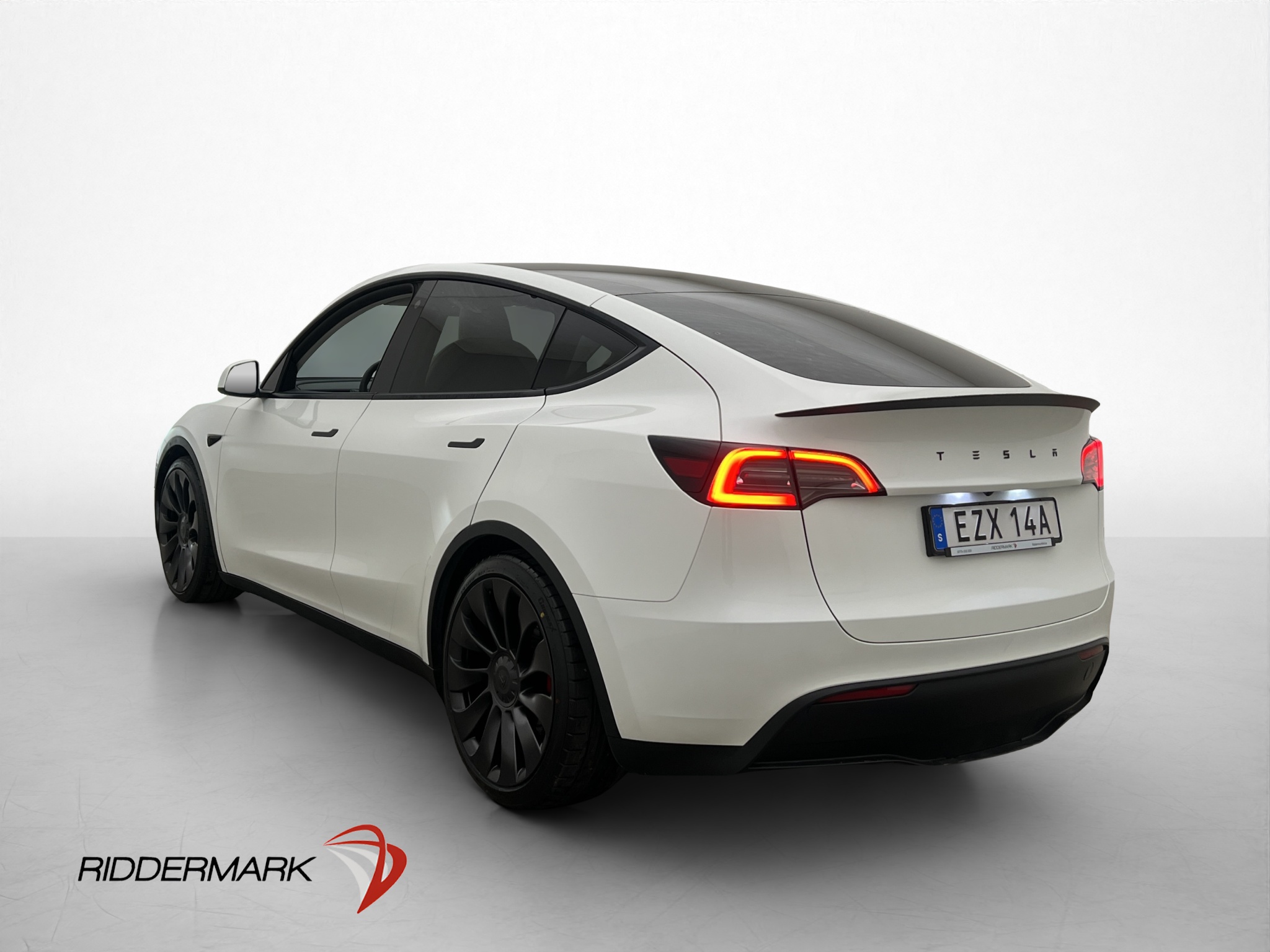 Tesla Model Y 2024 - miniatyr 9