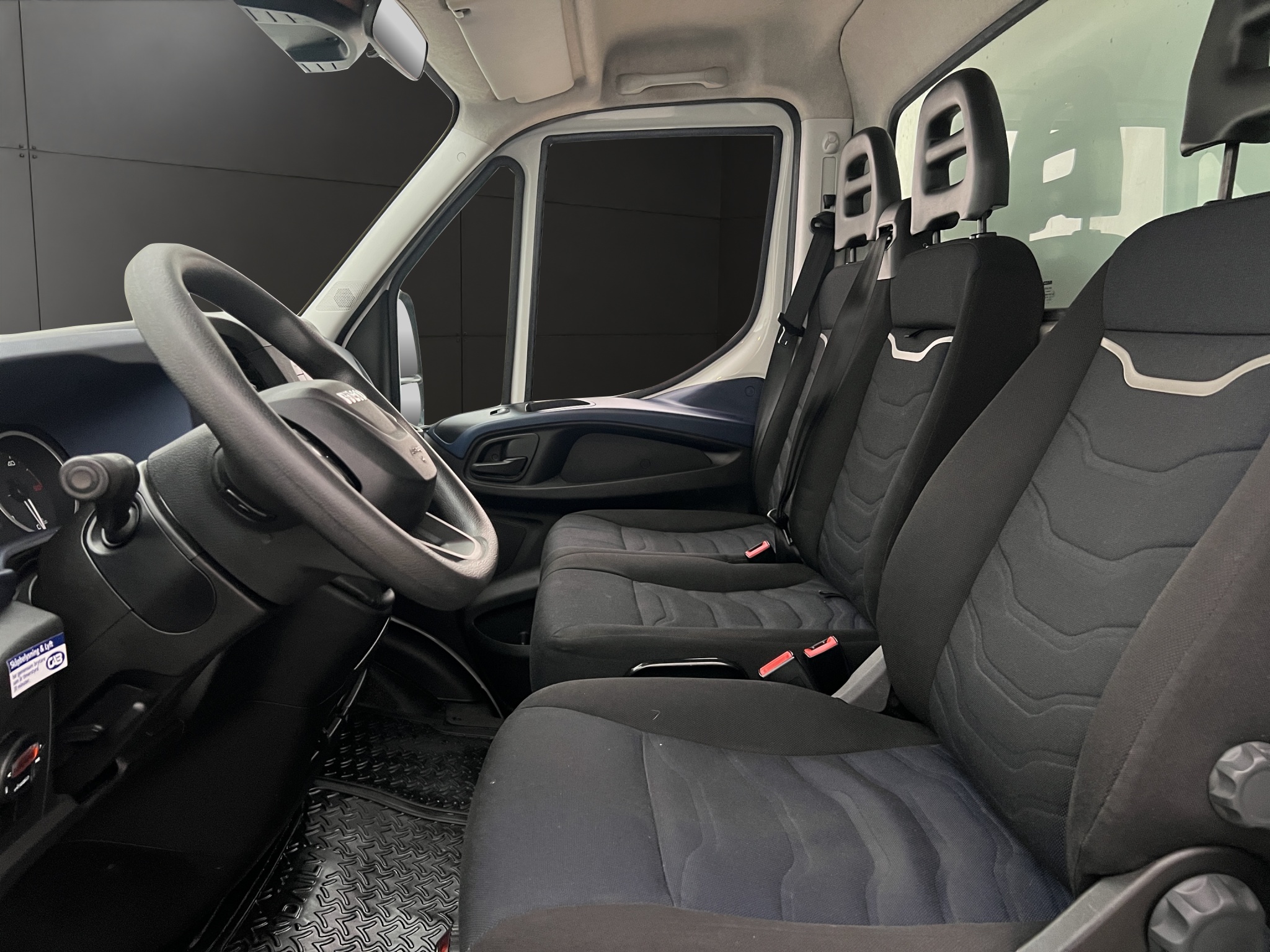 Iveco Daily 2021 - miniatyr 16