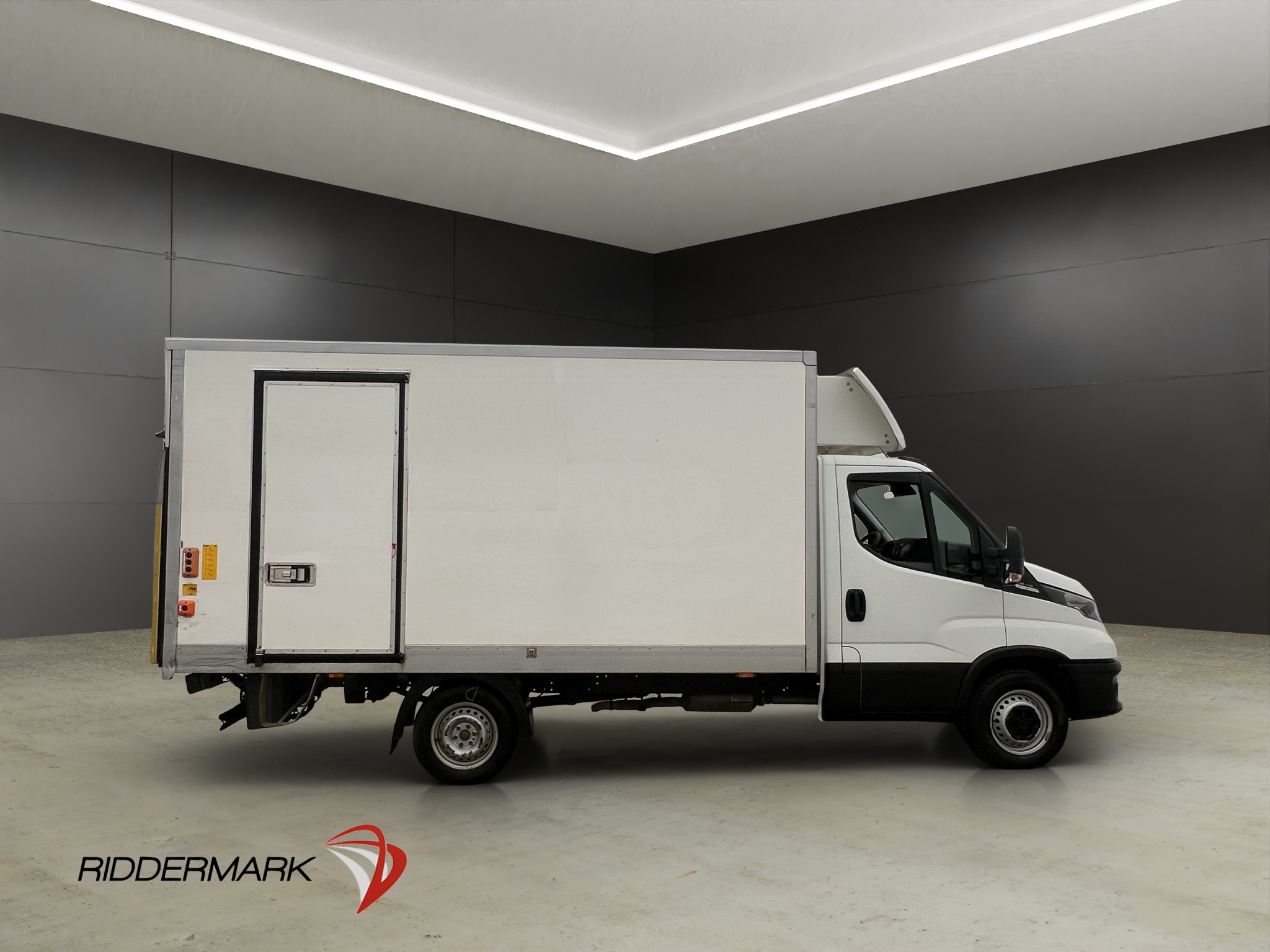 Iveco Daily 2021 - miniatyr 3