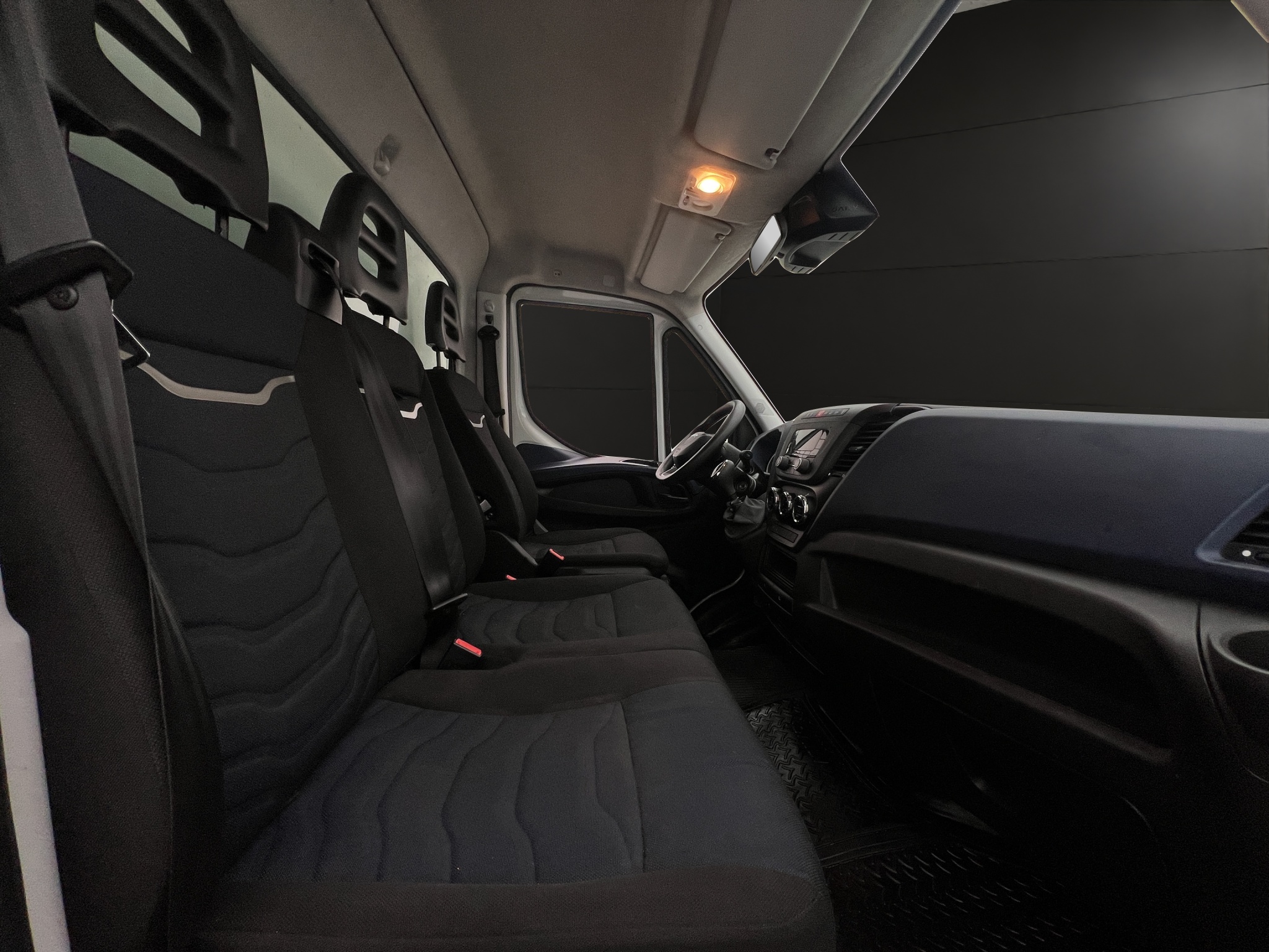Iveco Daily 2021 - miniatyr 26