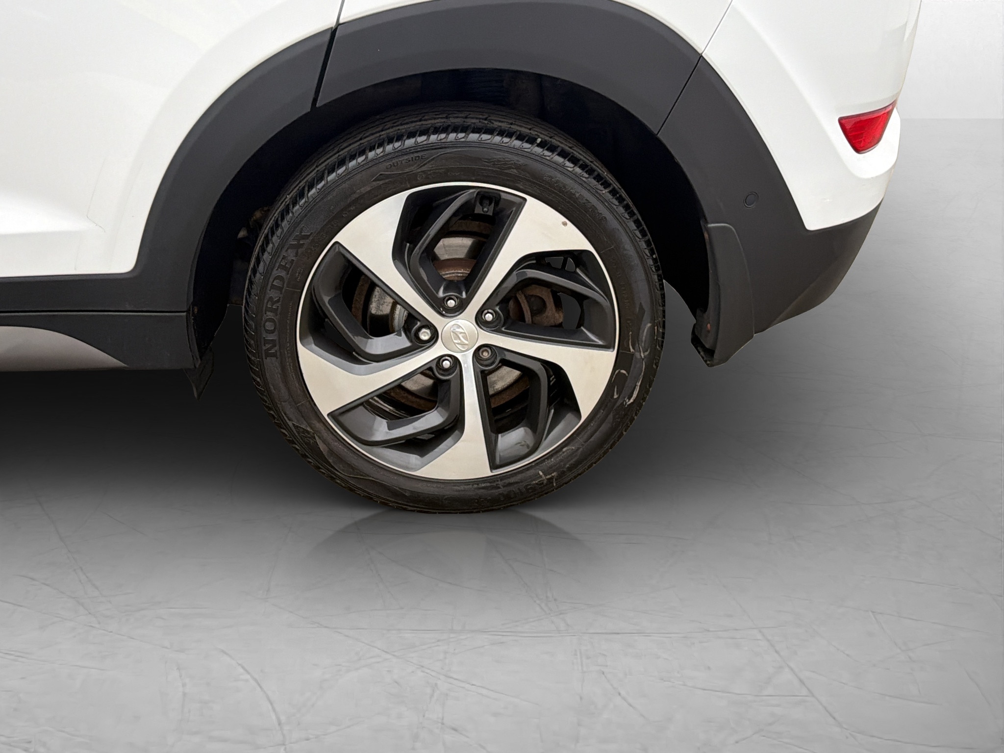 Hyundai Tucson 2017 - miniatyr 31
