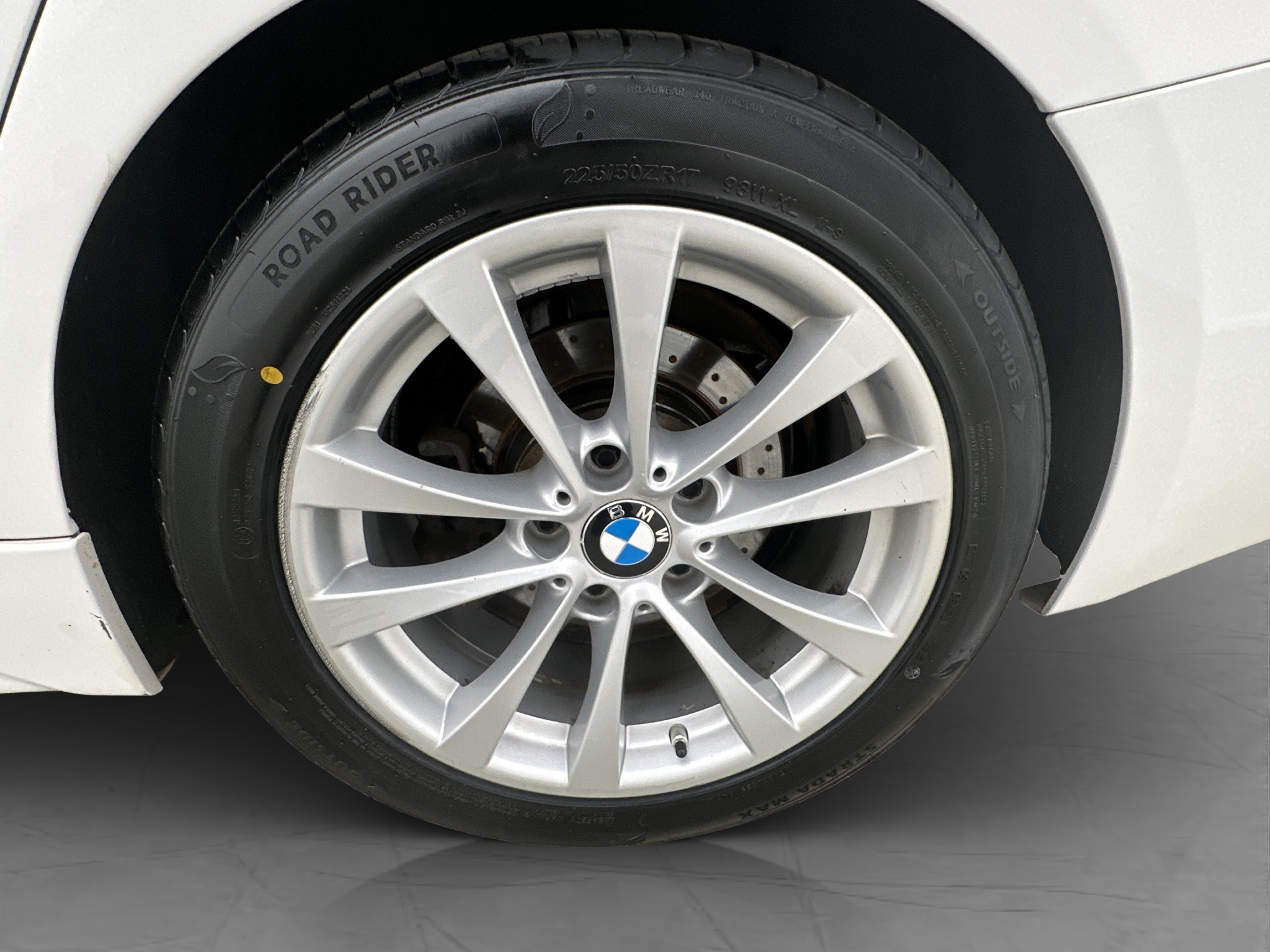 Bmw 330e 2018 - miniatyr 30