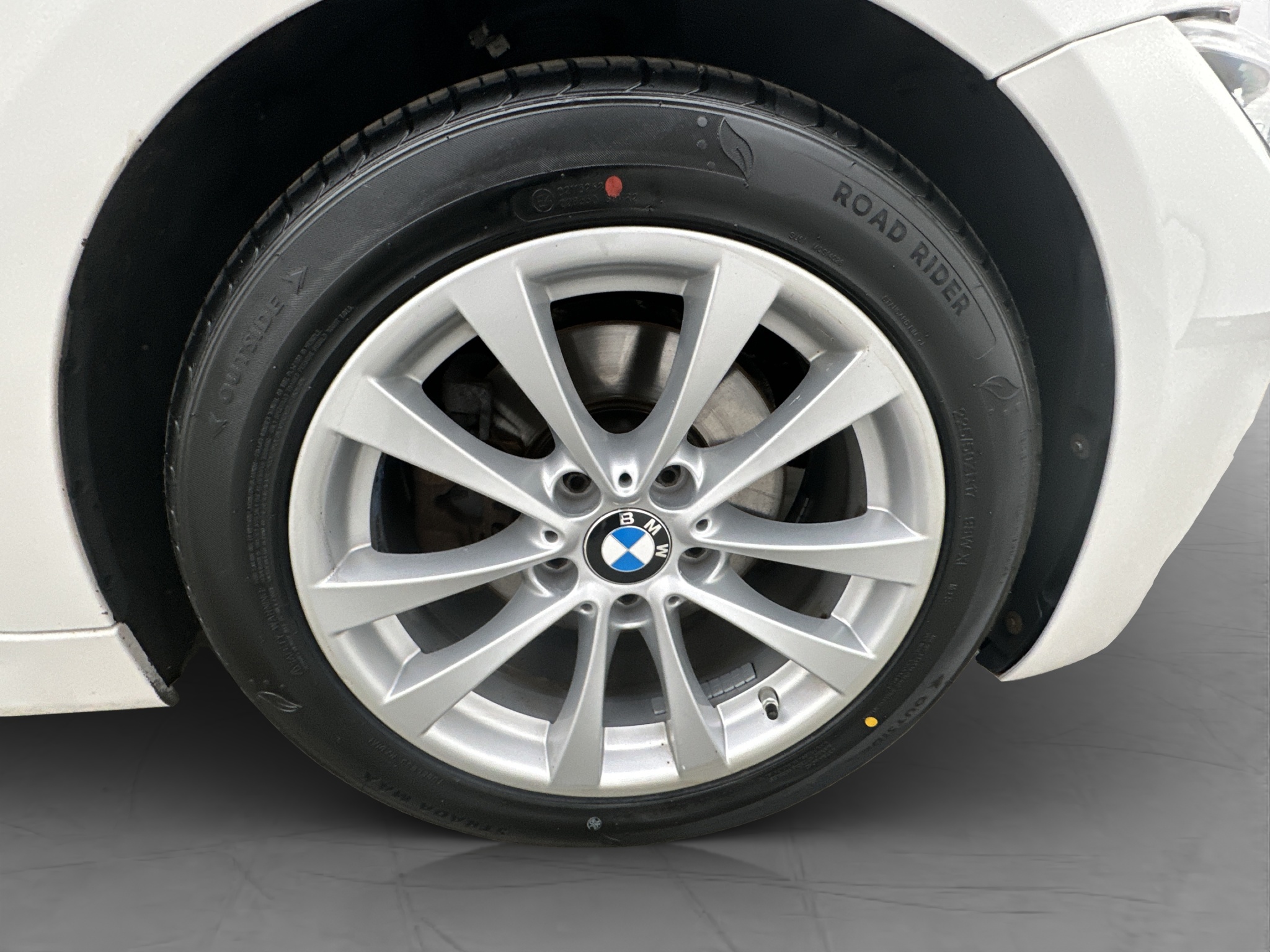 Bmw 330e 2018 - miniatyr 32