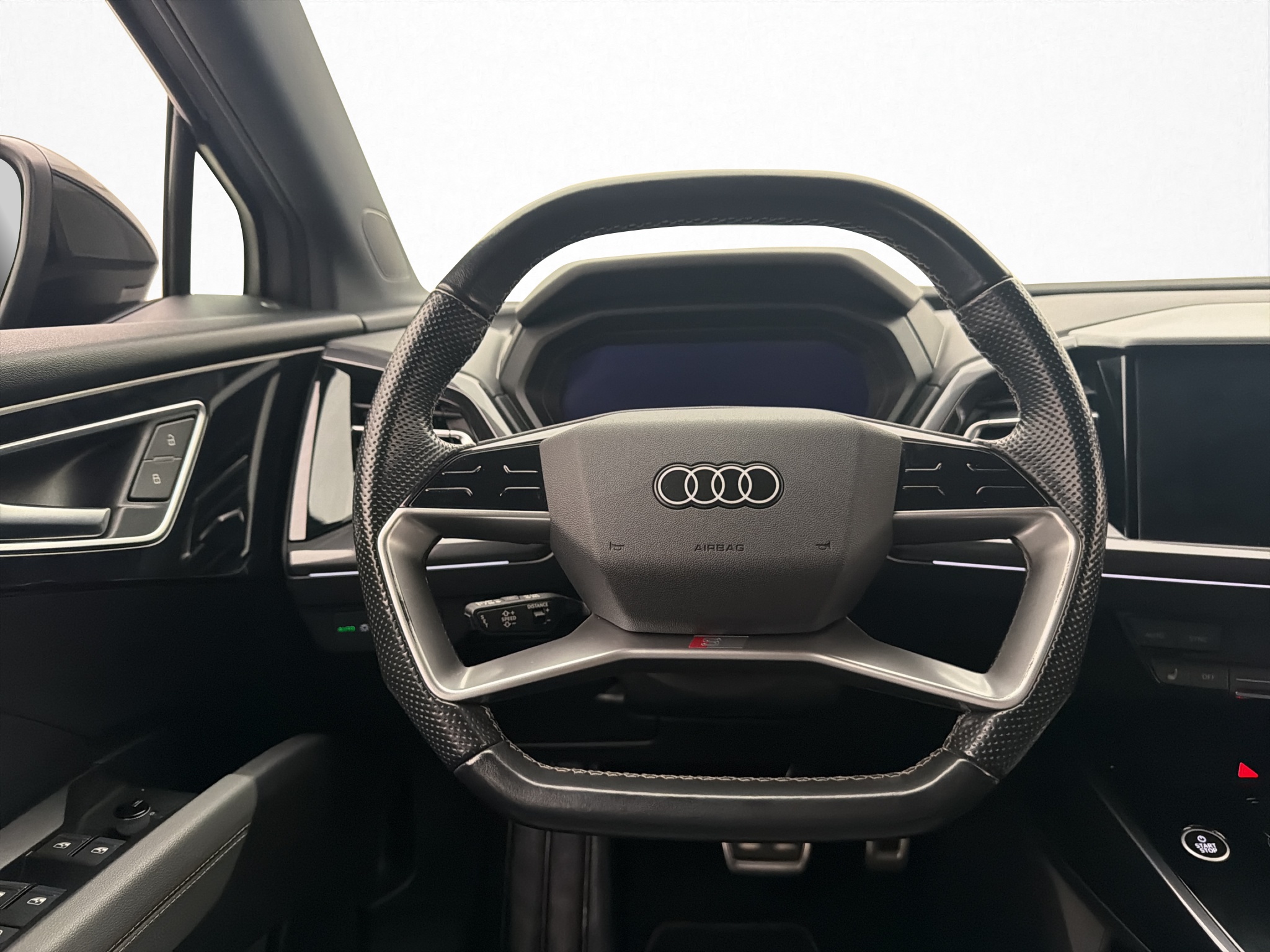 Audi Q4 E-Tron 2022 - miniatyr 12