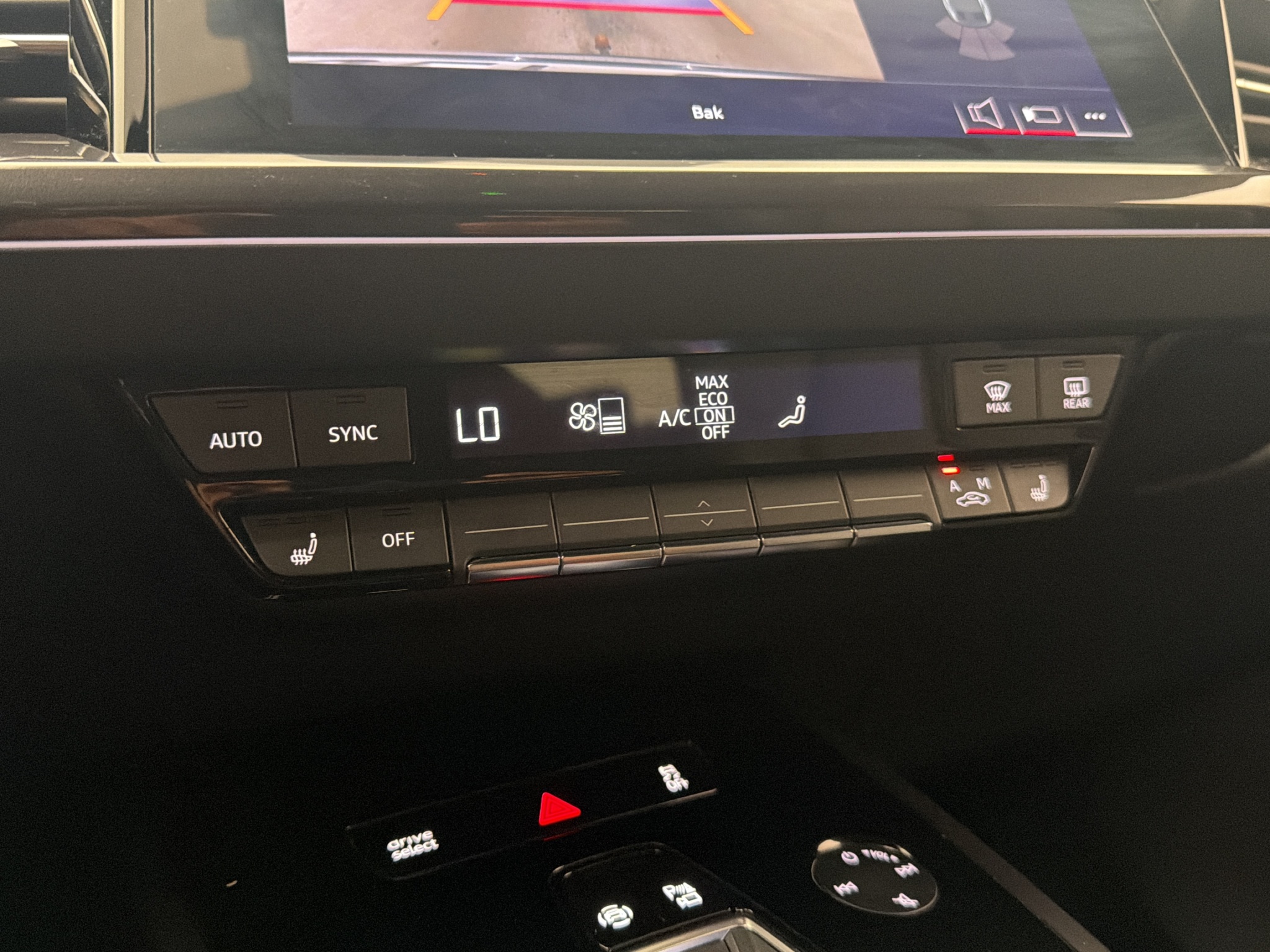 Audi Q4 E-Tron 2022 - miniatyr 22