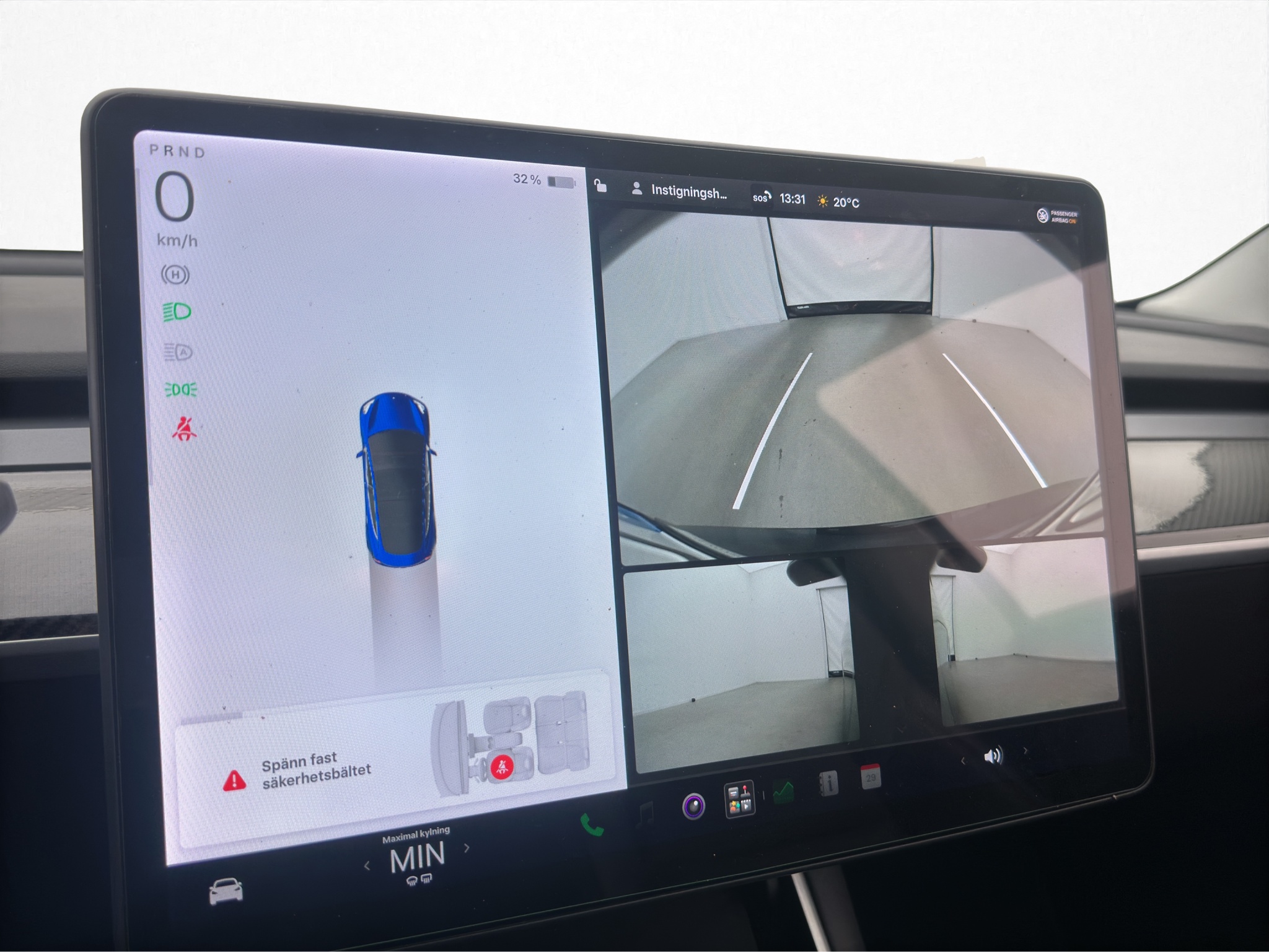 Tesla Model 3 2019 - miniatyr 11