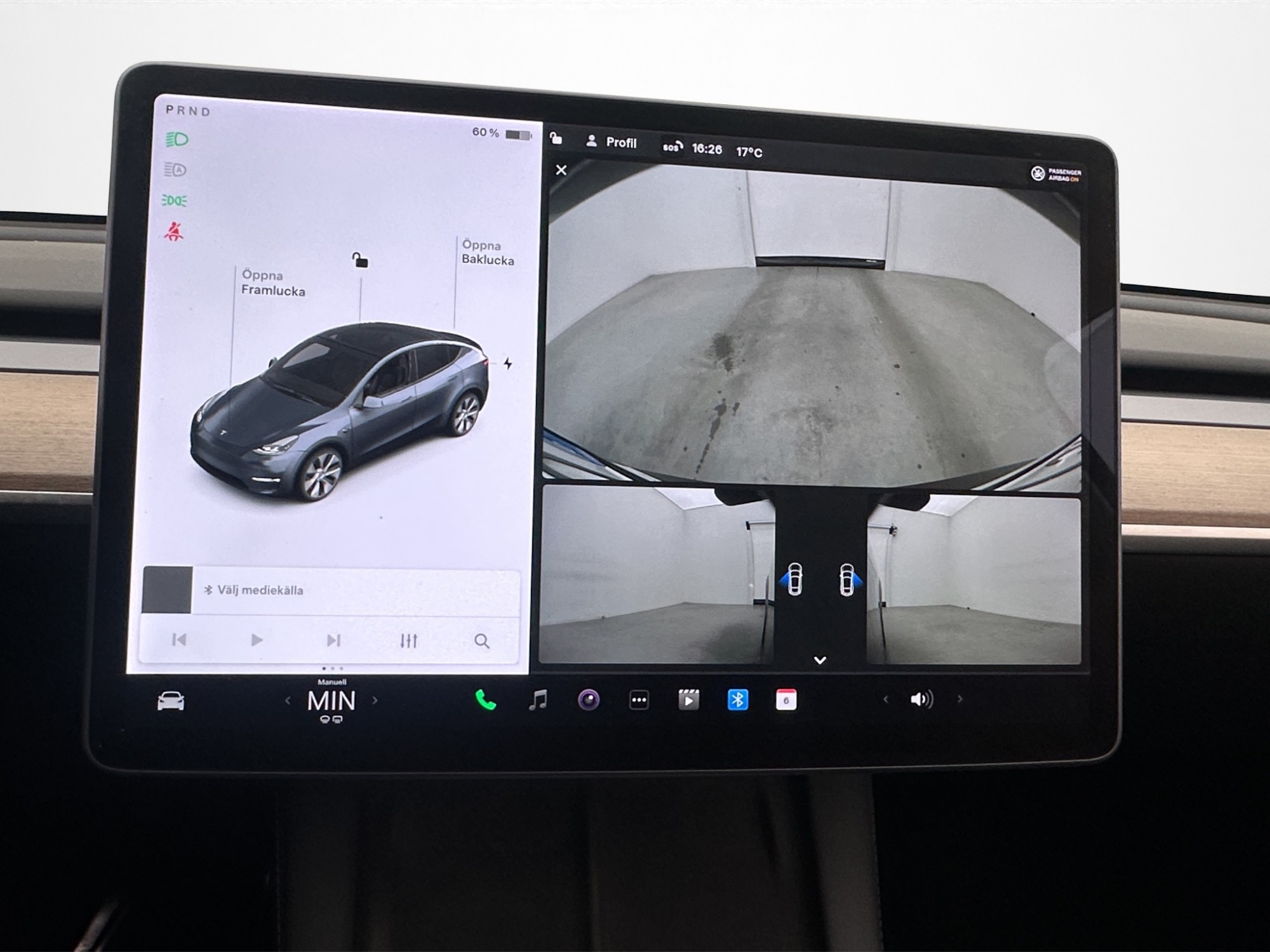 Tesla Model Y 2021 - miniatyr 12