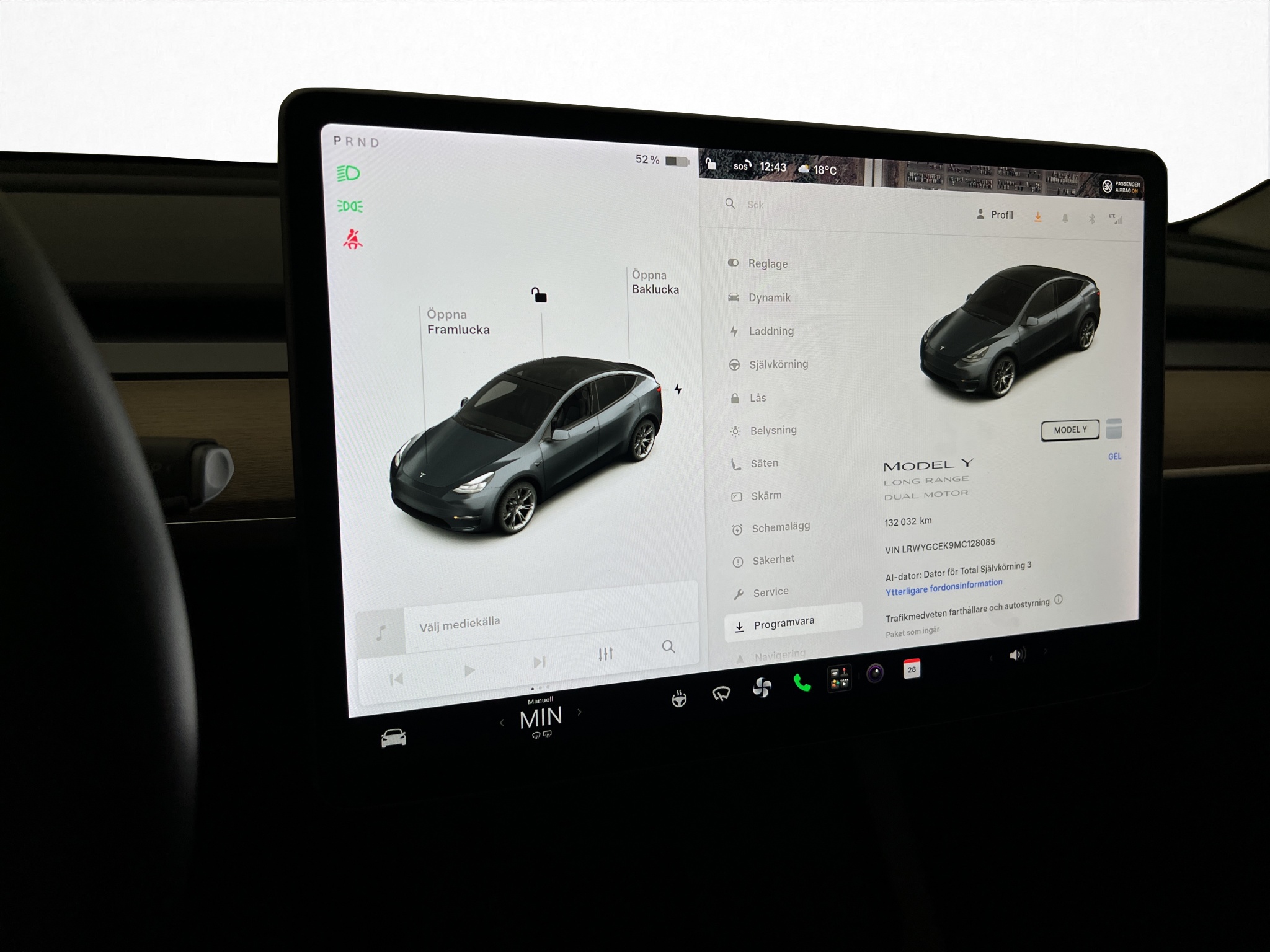 Tesla Model Y 2021 - miniatyr 33