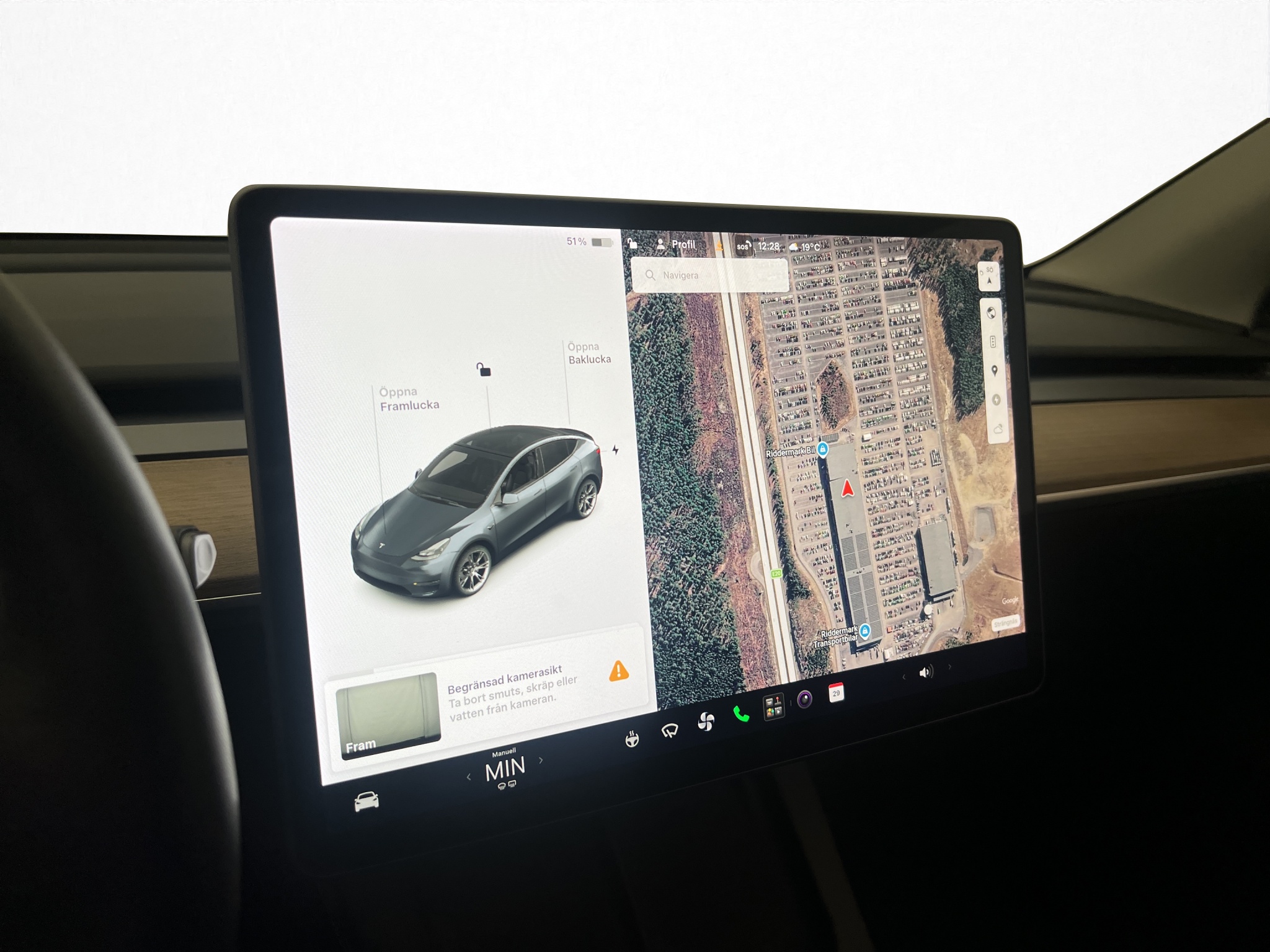 Tesla Model Y 2021 - miniatyr 36
