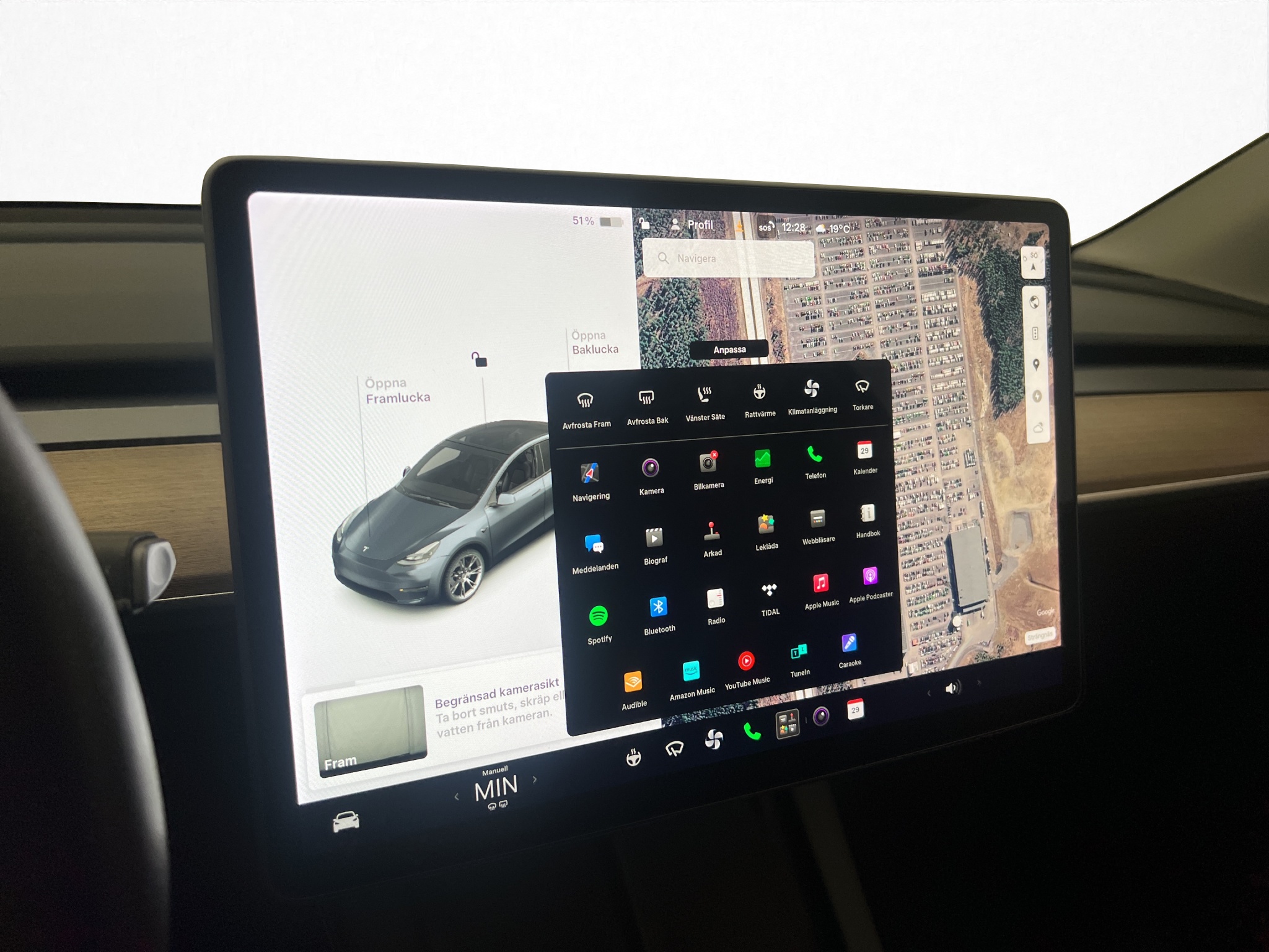 Tesla Model Y 2021 - miniatyr 37