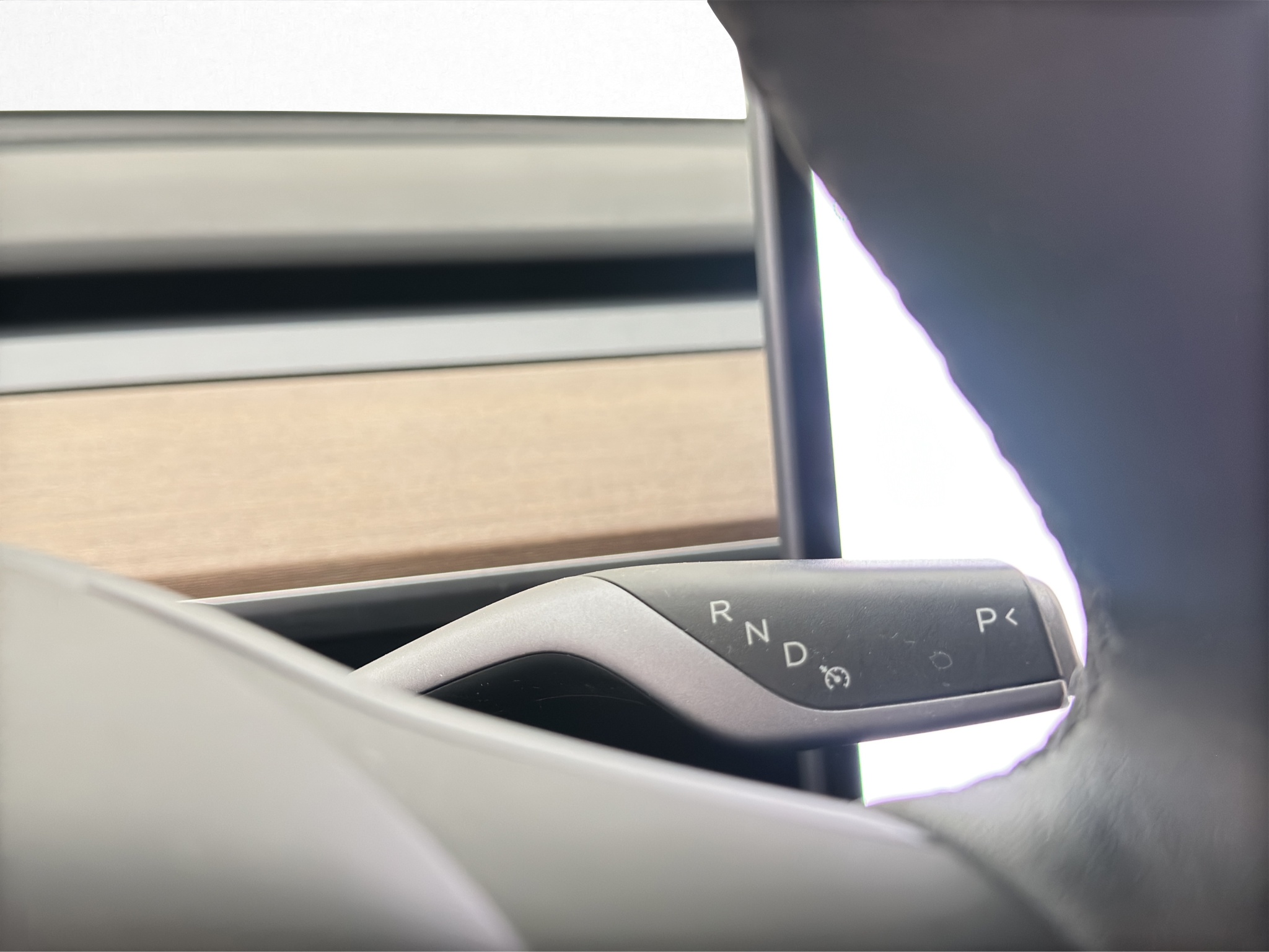 Tesla Model Y 2023 - miniatyr 16