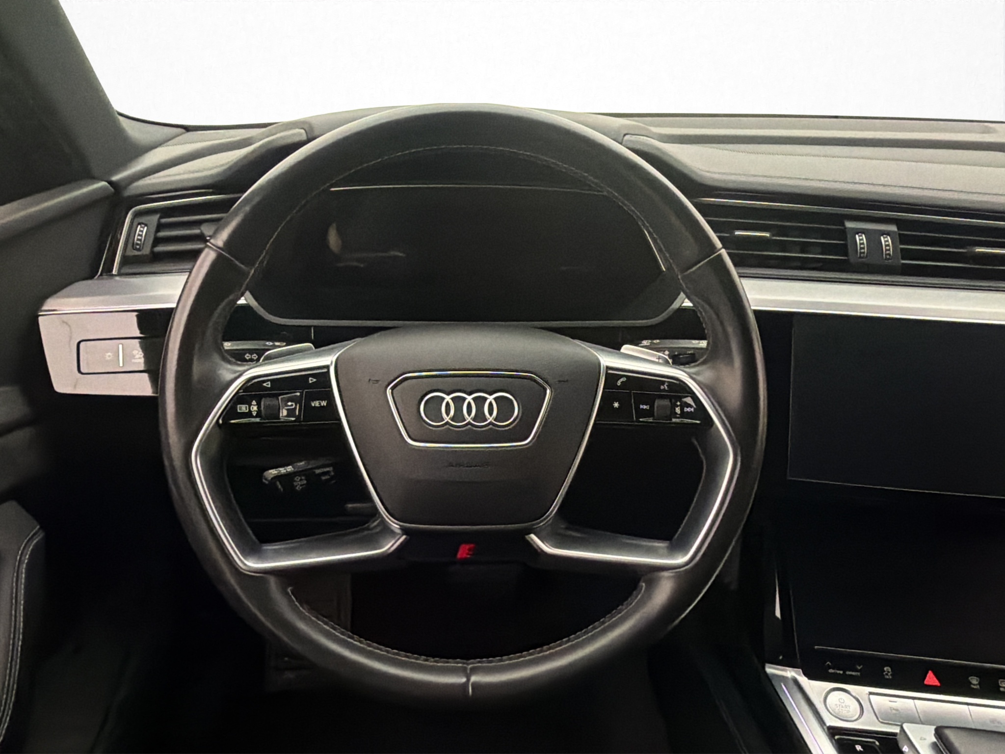Audi E-Tron 2020 - miniatyr 12