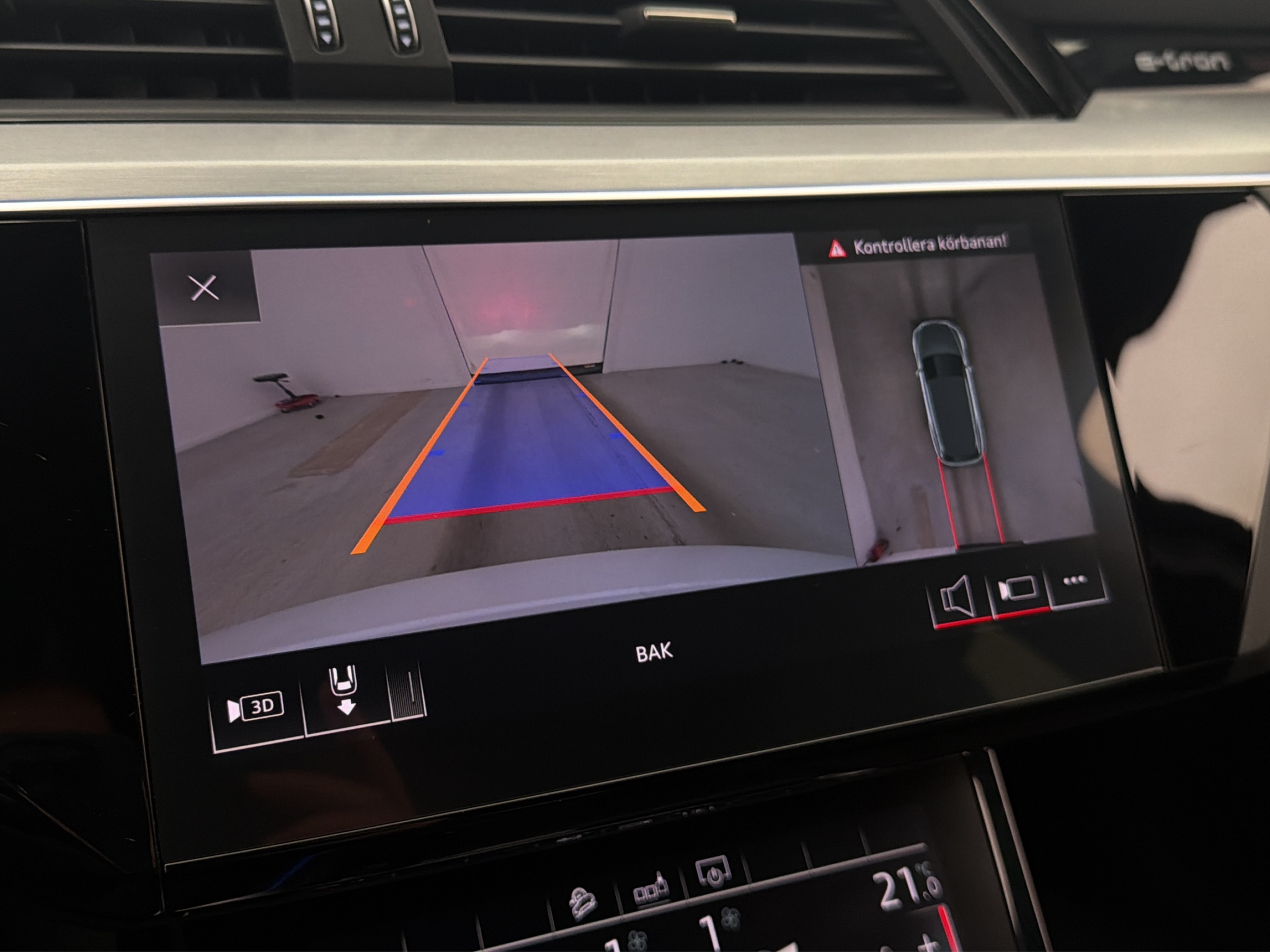 Audi E-Tron 2020 - miniatyr 21