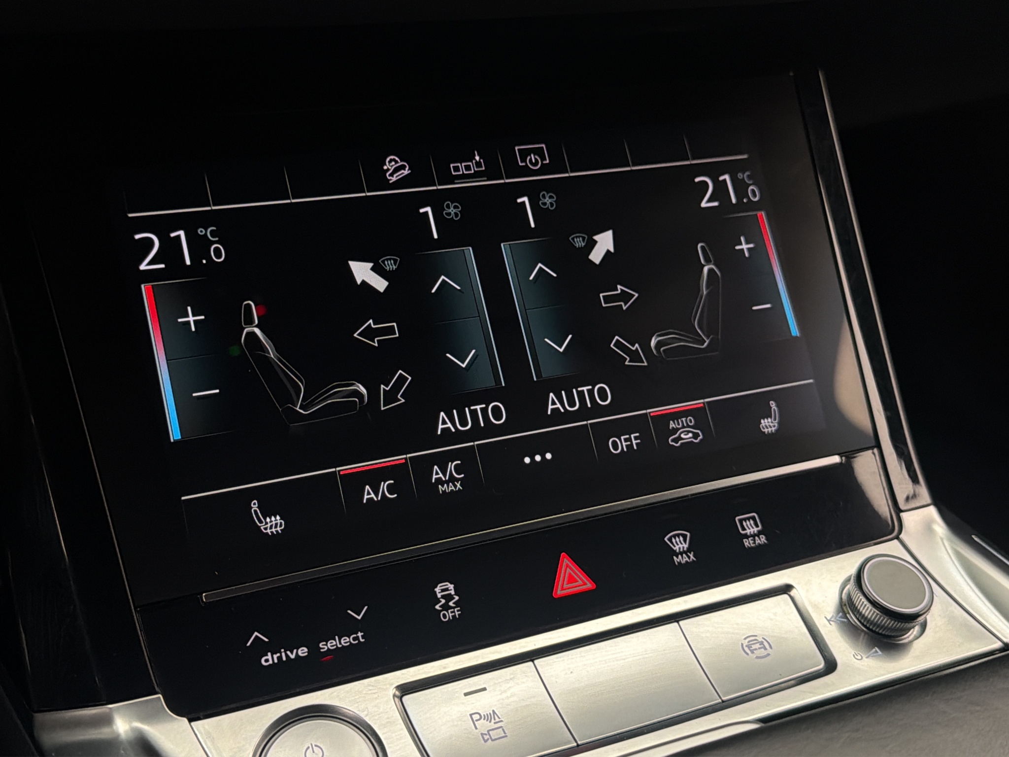 Audi E-Tron 2020 - miniatyr 26