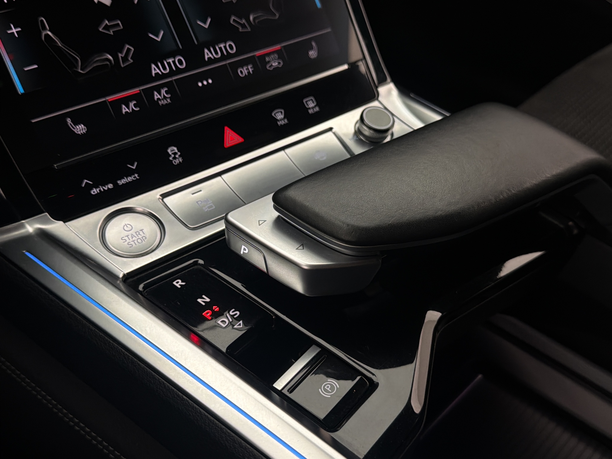 Audi E-Tron 2020 - miniatyr 27