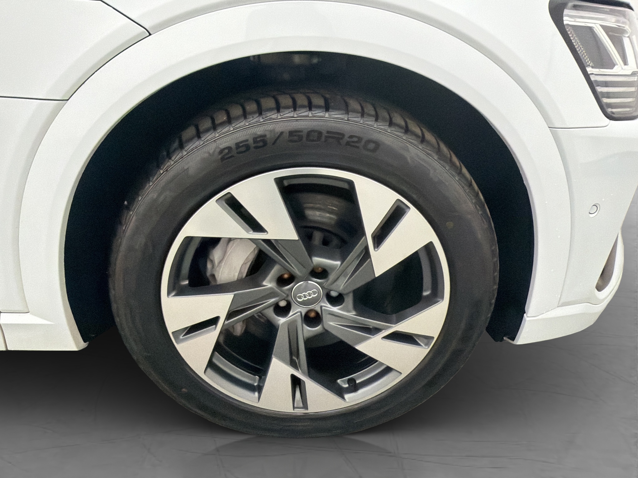 Audi E-Tron 2020 - miniatyr 37