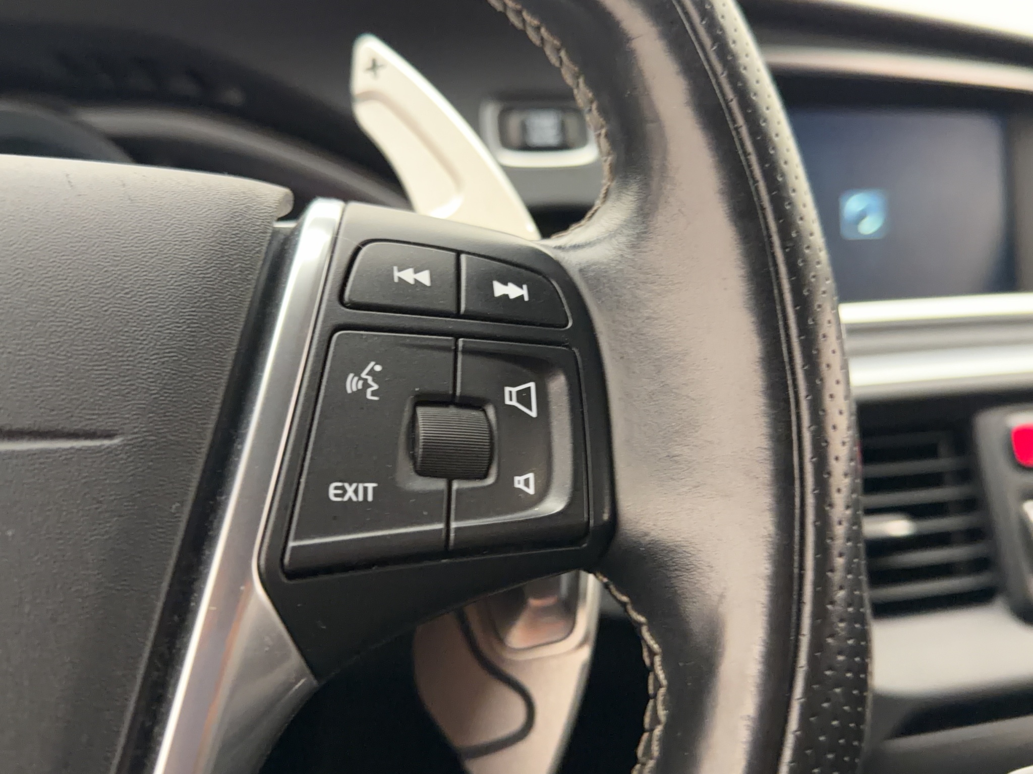 Volvo V40 2016 - miniatyr 17