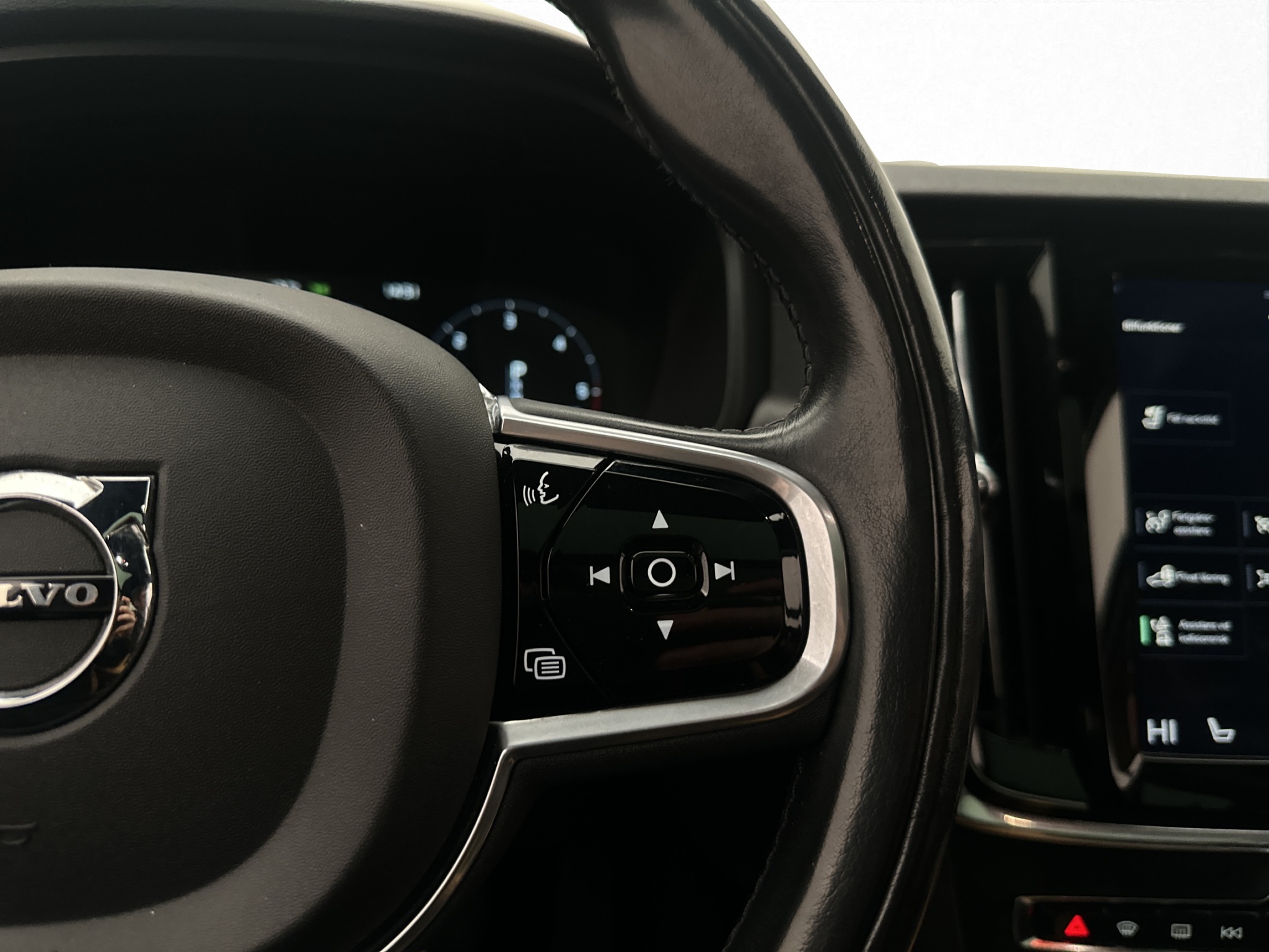 Volvo V90 Cross Country 2017 - miniatyr 19
