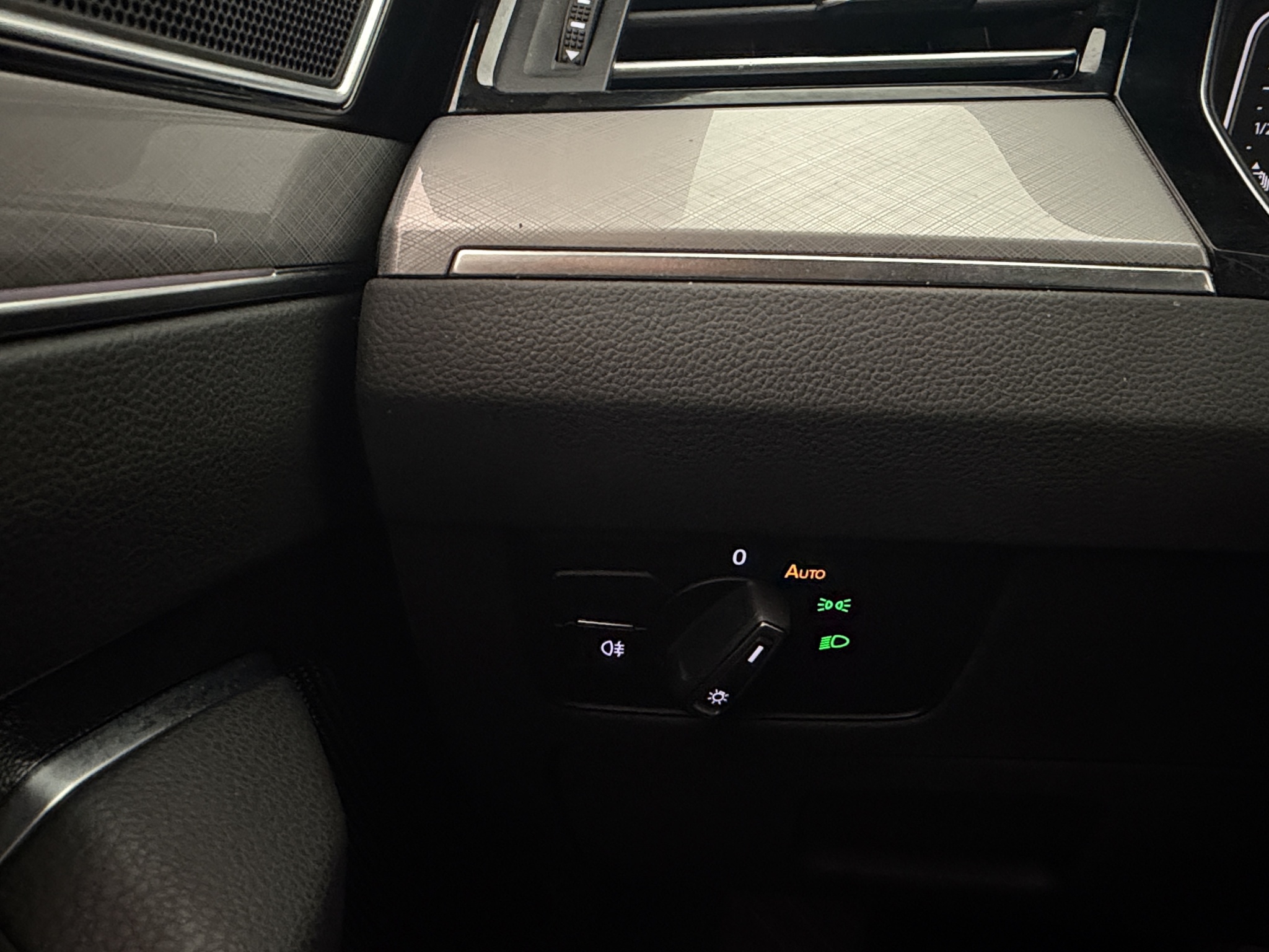 Volkswagen Passat 2023 - miniatyr 12