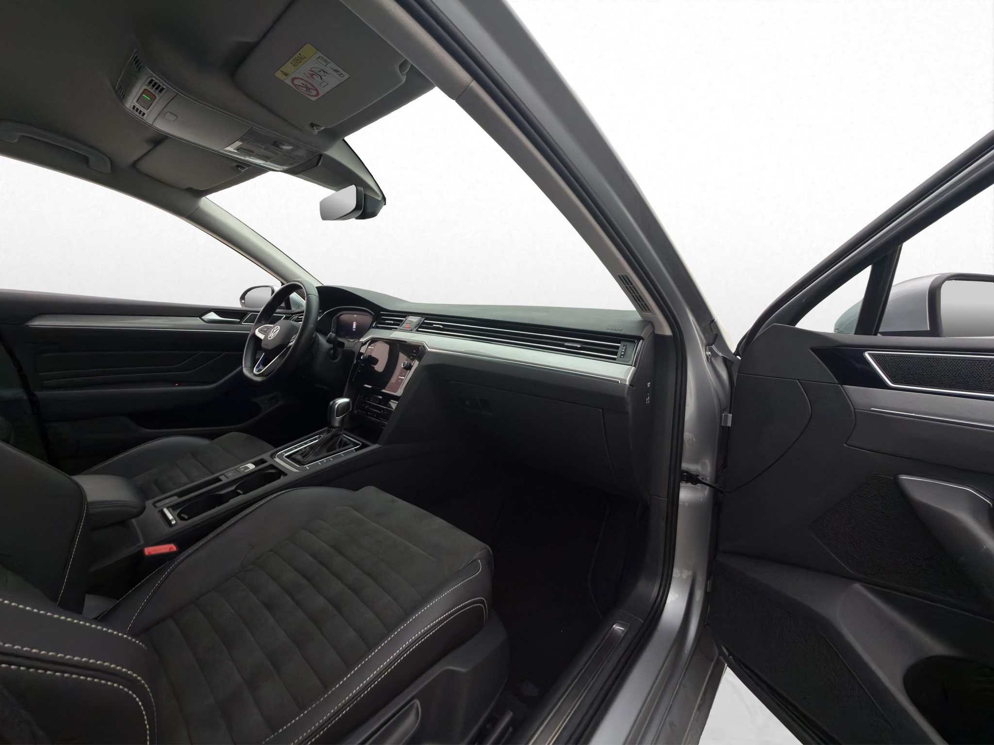 Volkswagen Passat 2023 - miniatyr 27