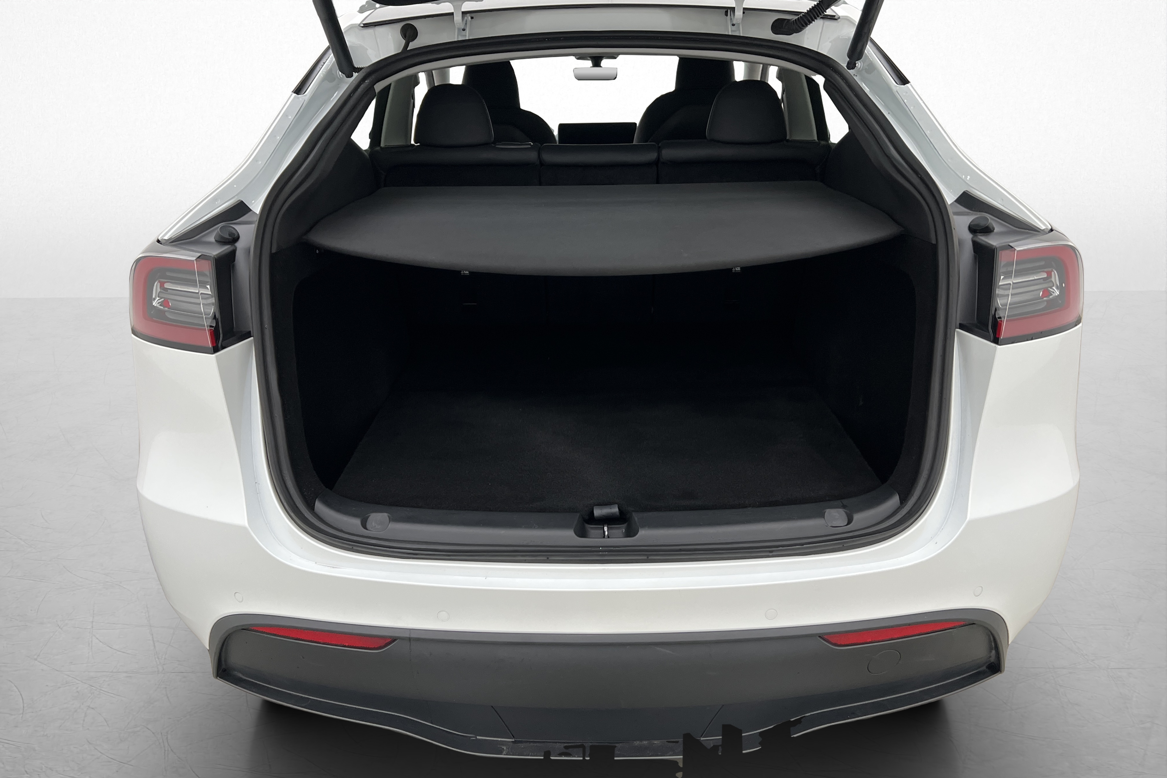 Tesla Model Y 2022 - miniatyr 28