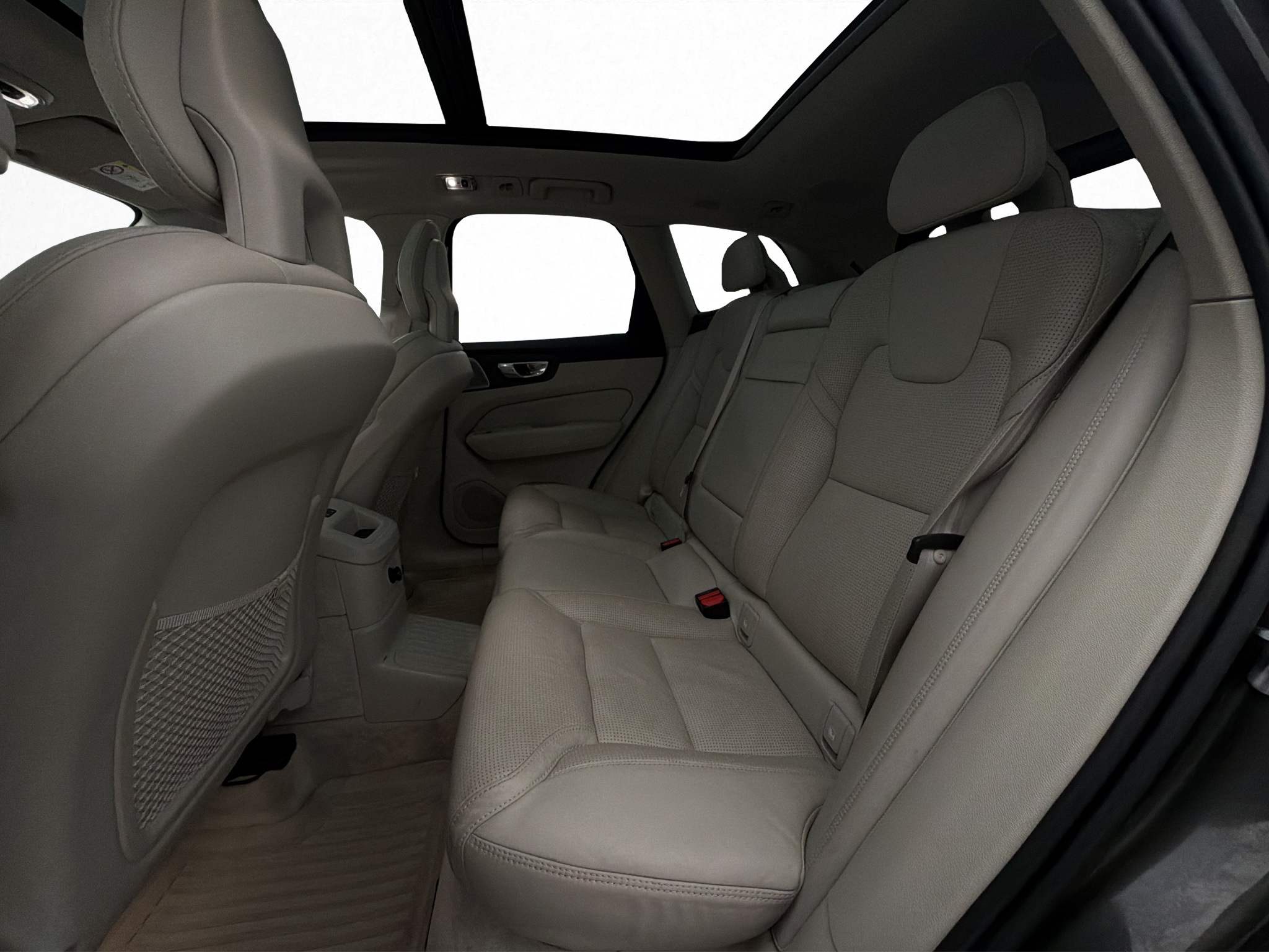 Volvo XC60 2018 - miniatyr 32