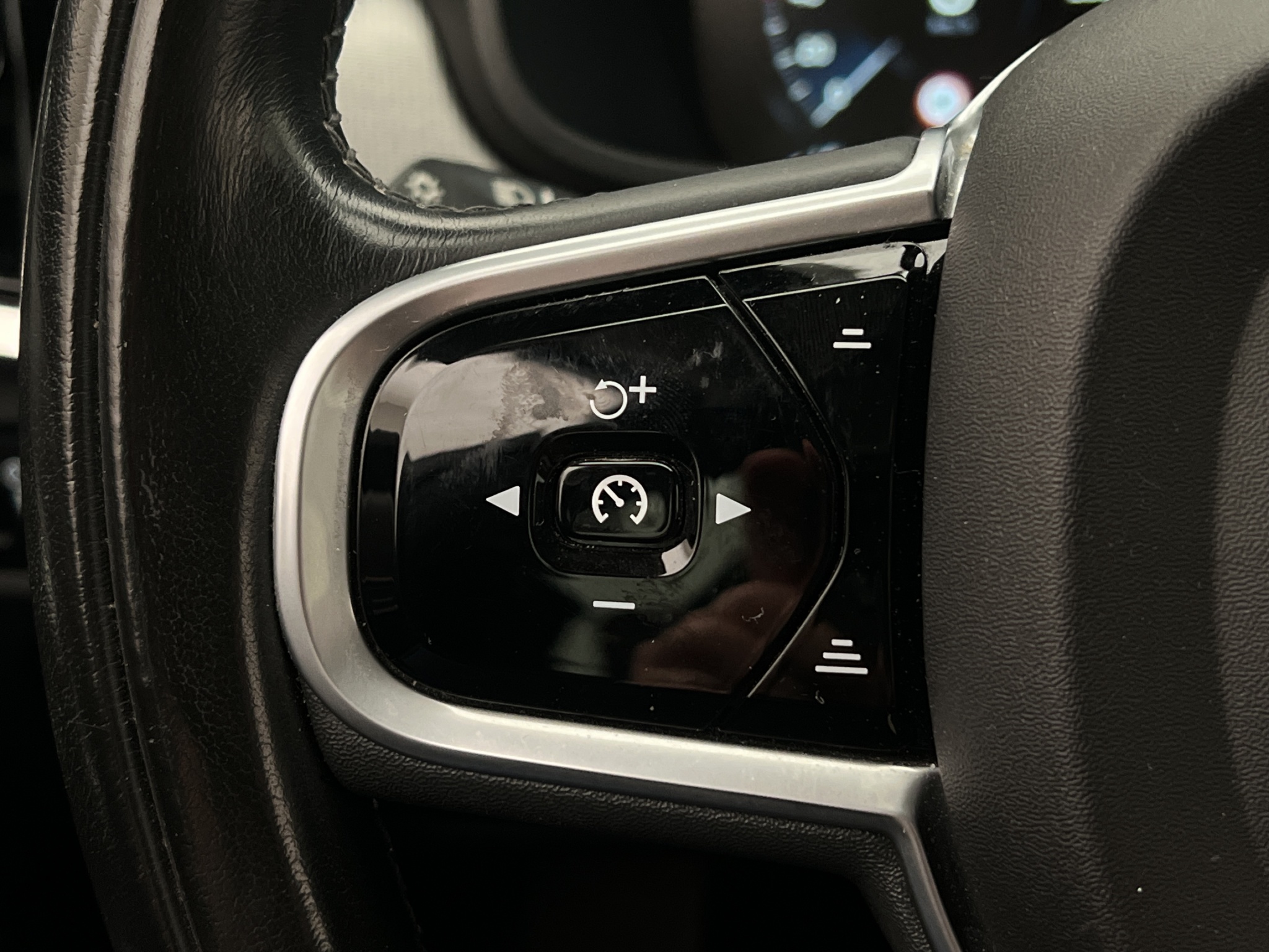 Volvo V90 Cross Country 2019 - miniatyr 16