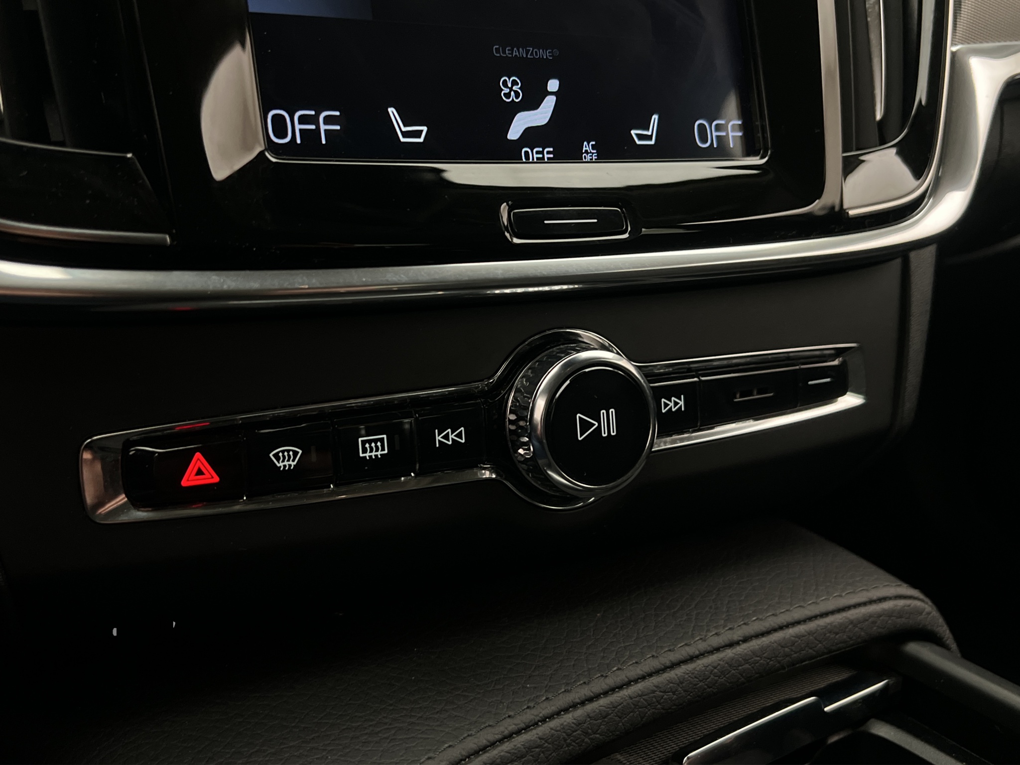 Volvo V90 Cross Country 2019 - miniatyr 27