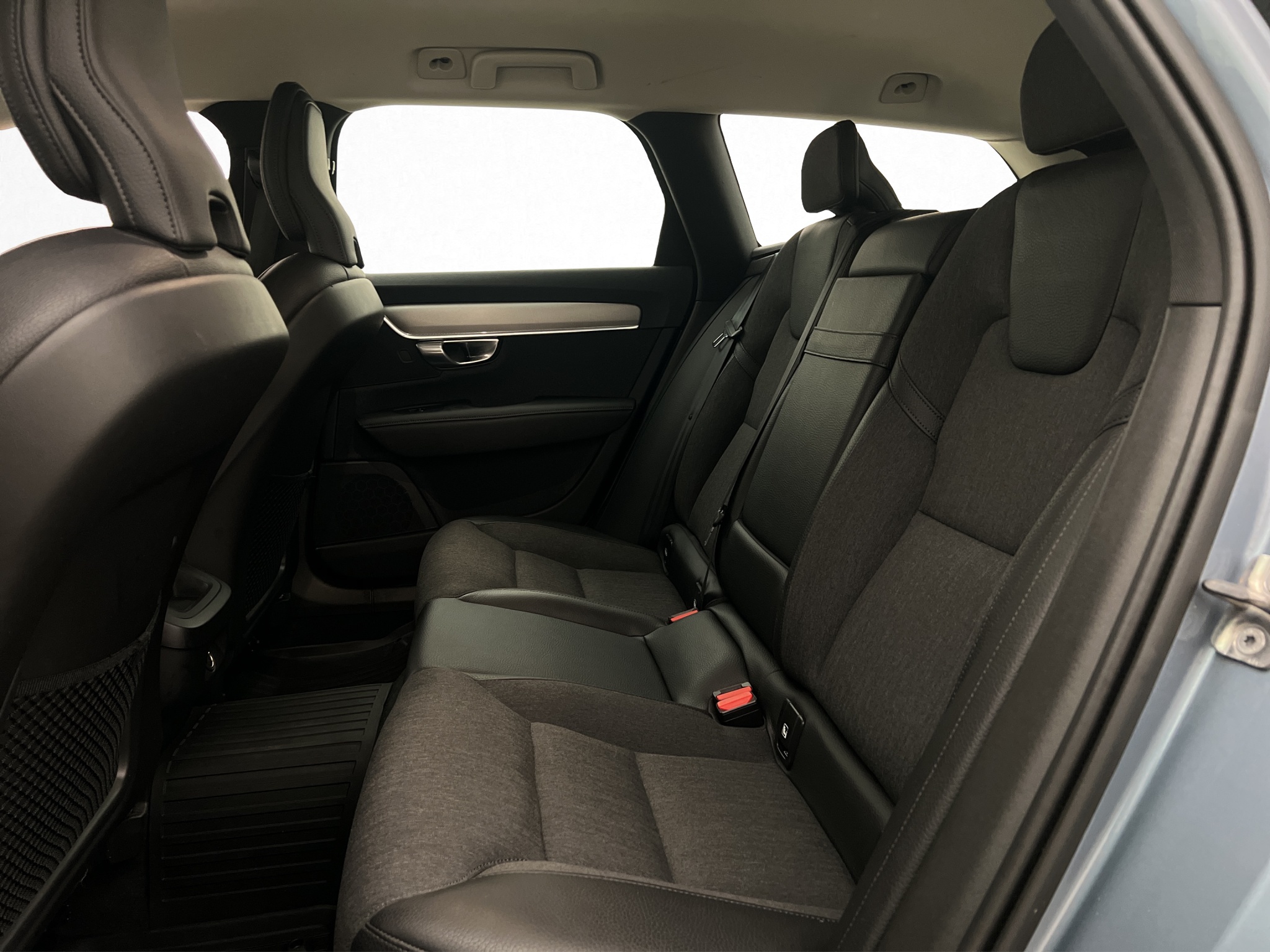 Volvo V90 Cross Country 2019 - miniatyr 31