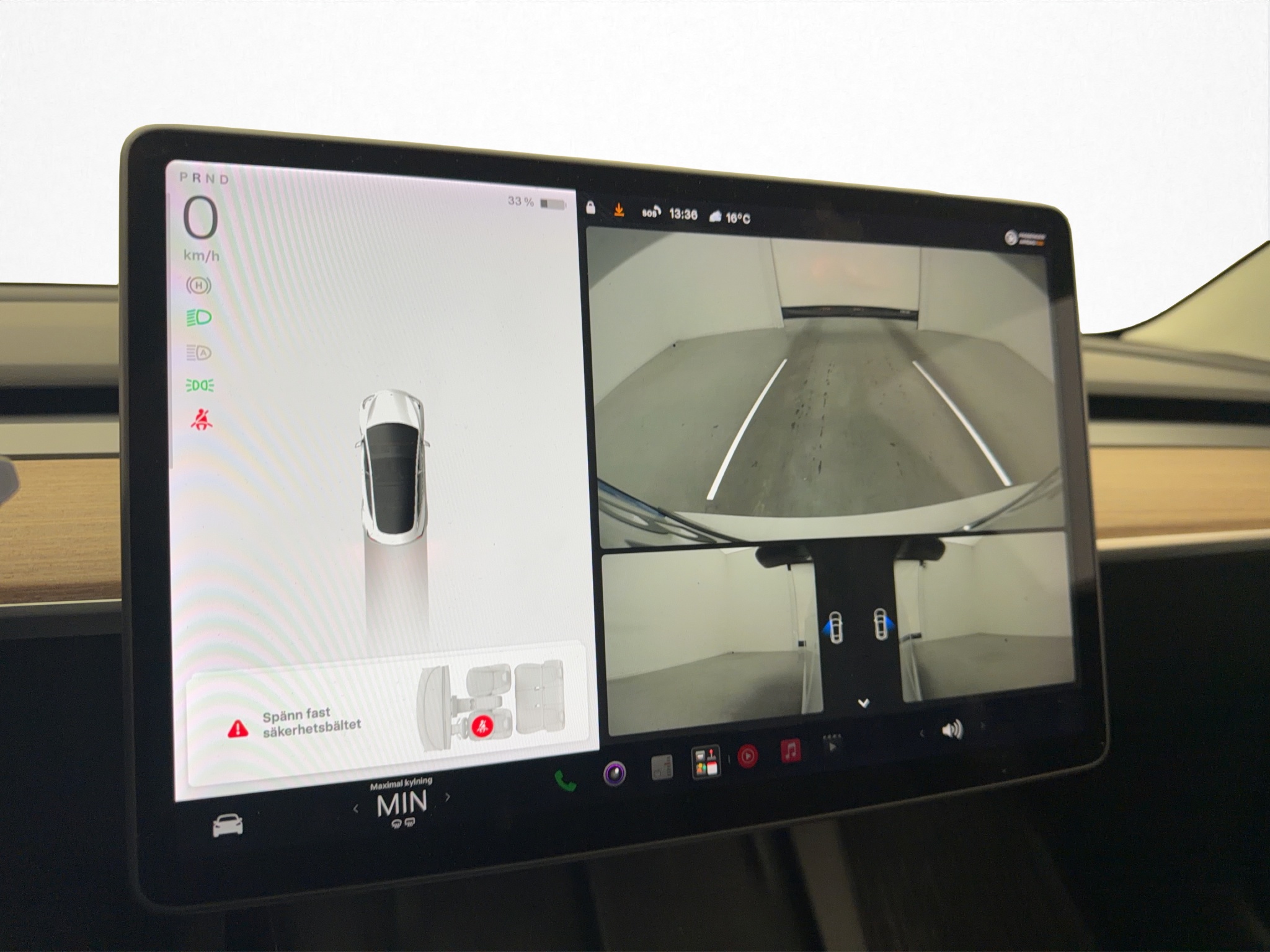 Tesla Model 3 2021 - miniatyr 17