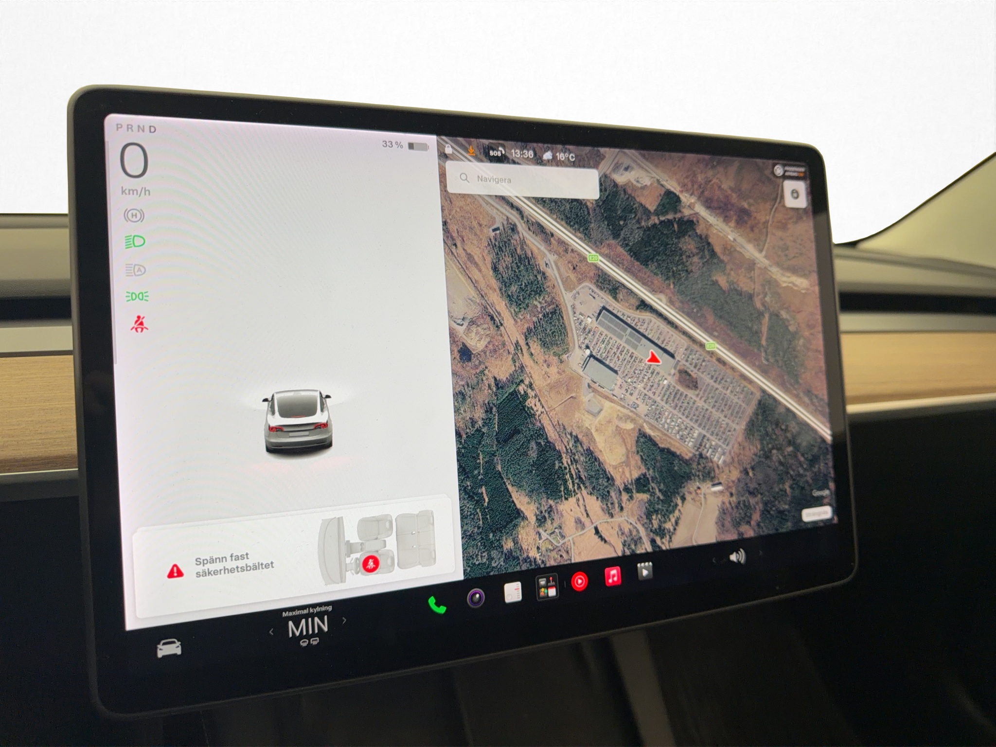 Tesla Model 3 2021 - miniatyr 18